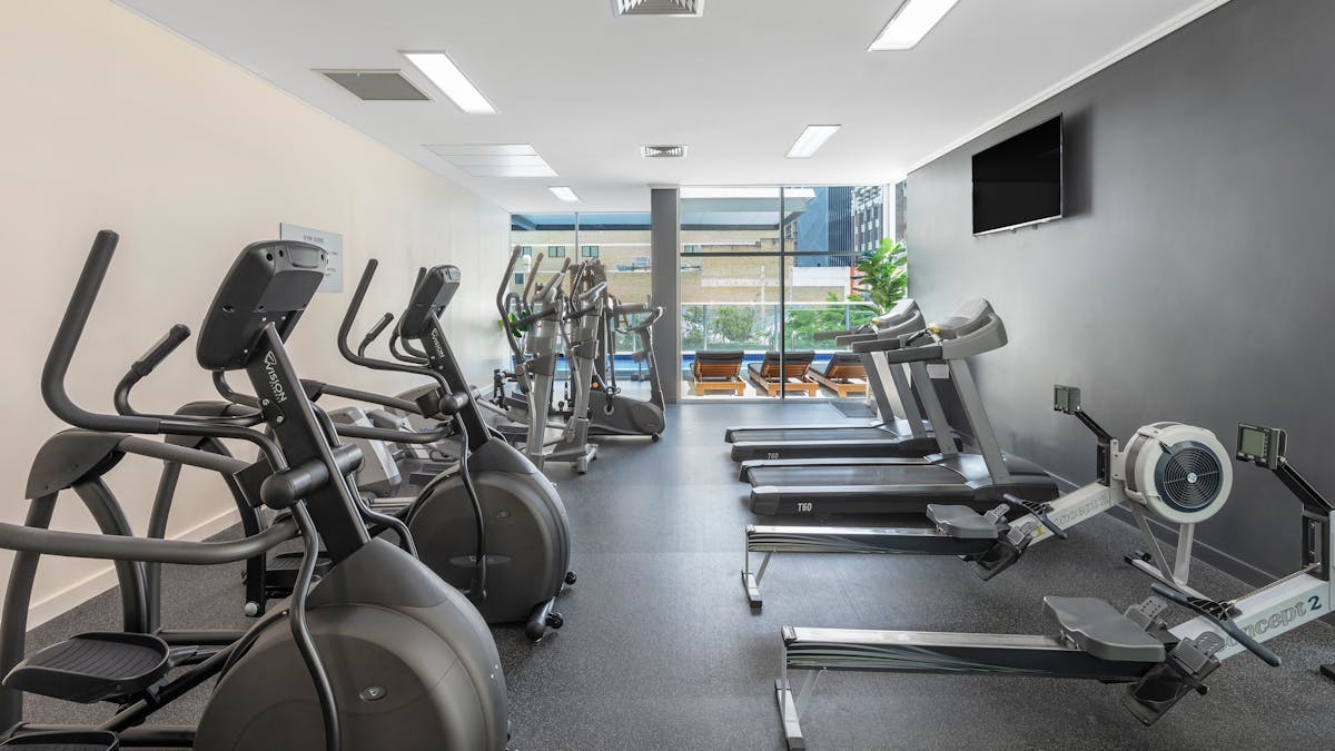 Oaks Brisbane Festival Suites_Gym_1