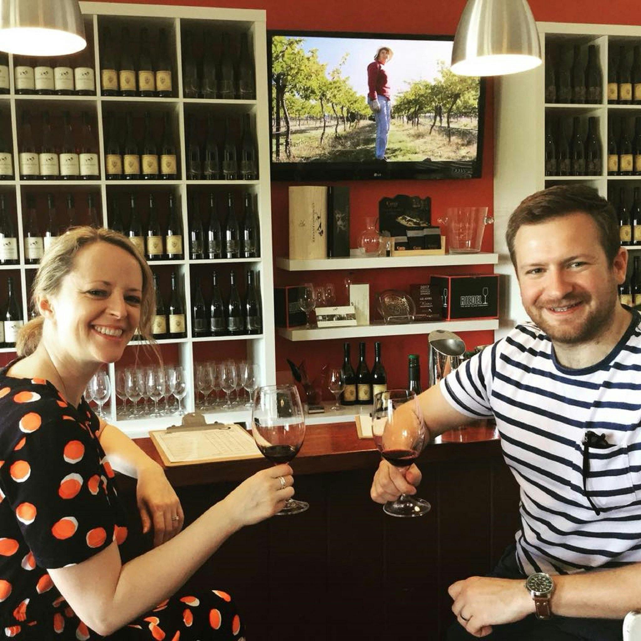 약간의 와인 시음