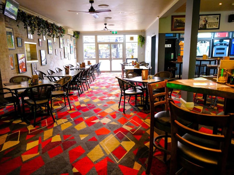 Imperial Hotel Cowra edit1