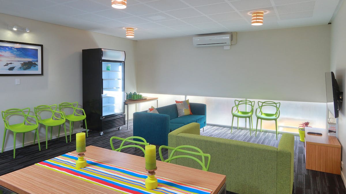 Palm Beach Hotel