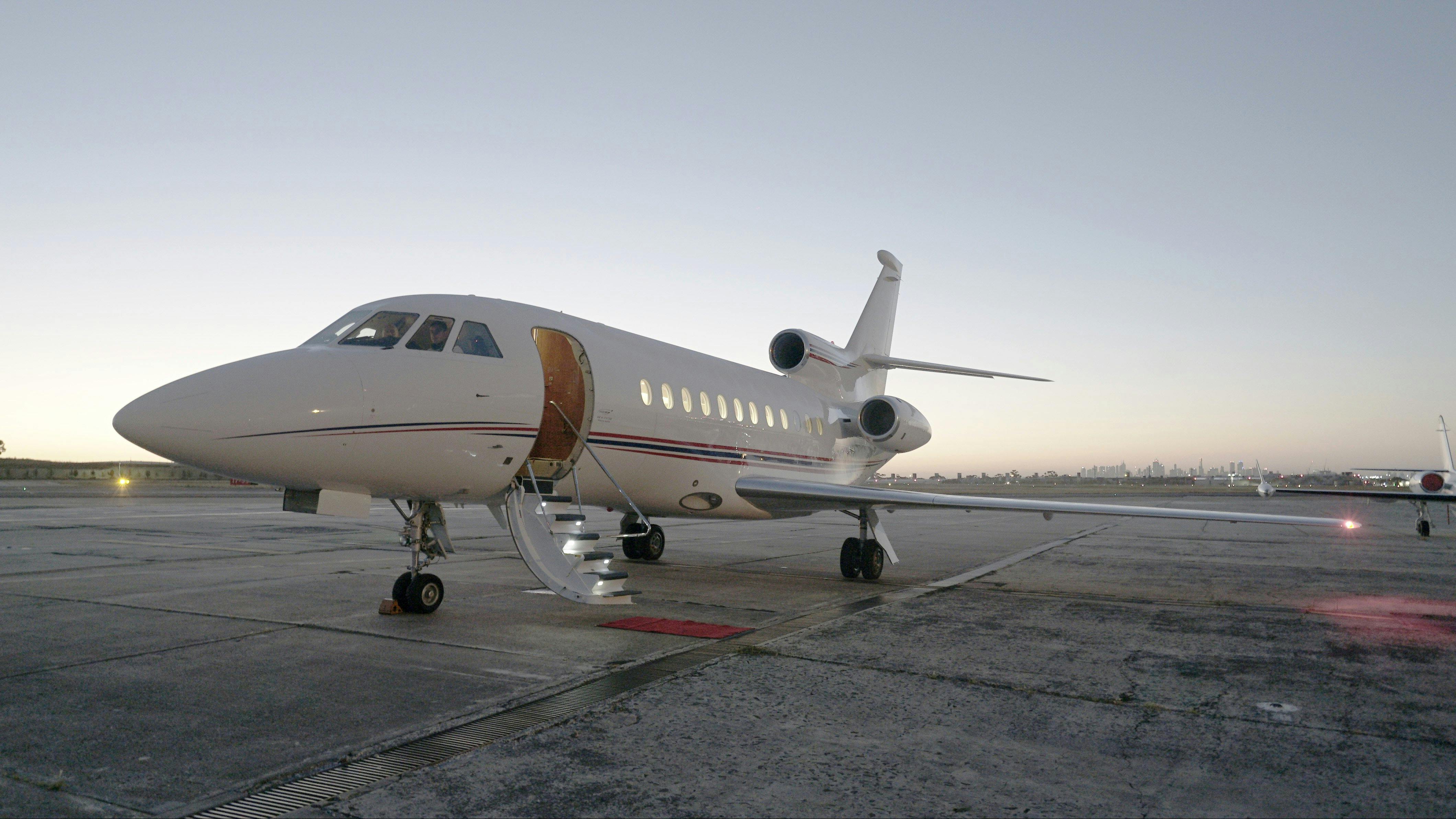 Luxurious 15 Seat Private Jet