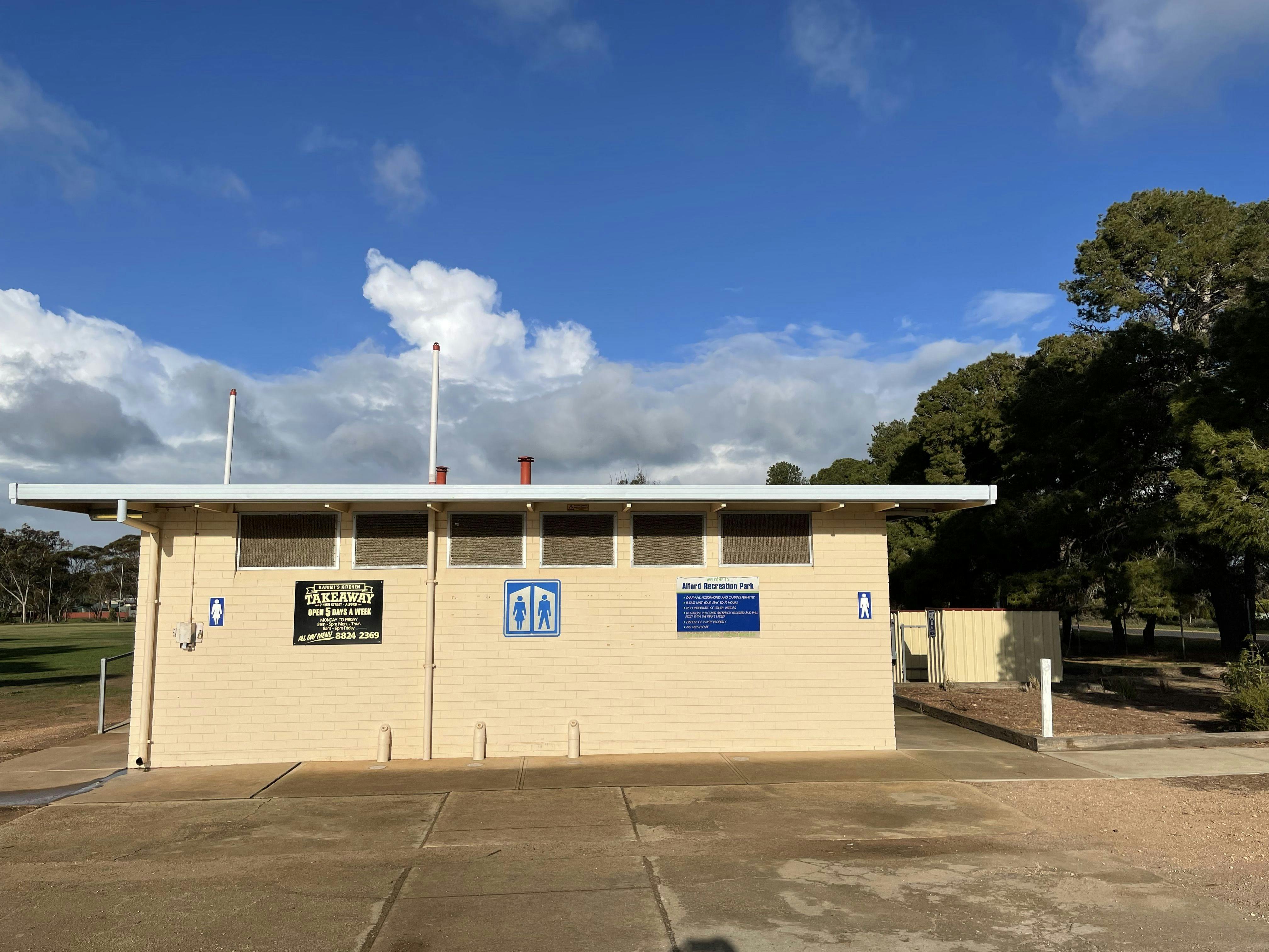 Alford Public Toilets