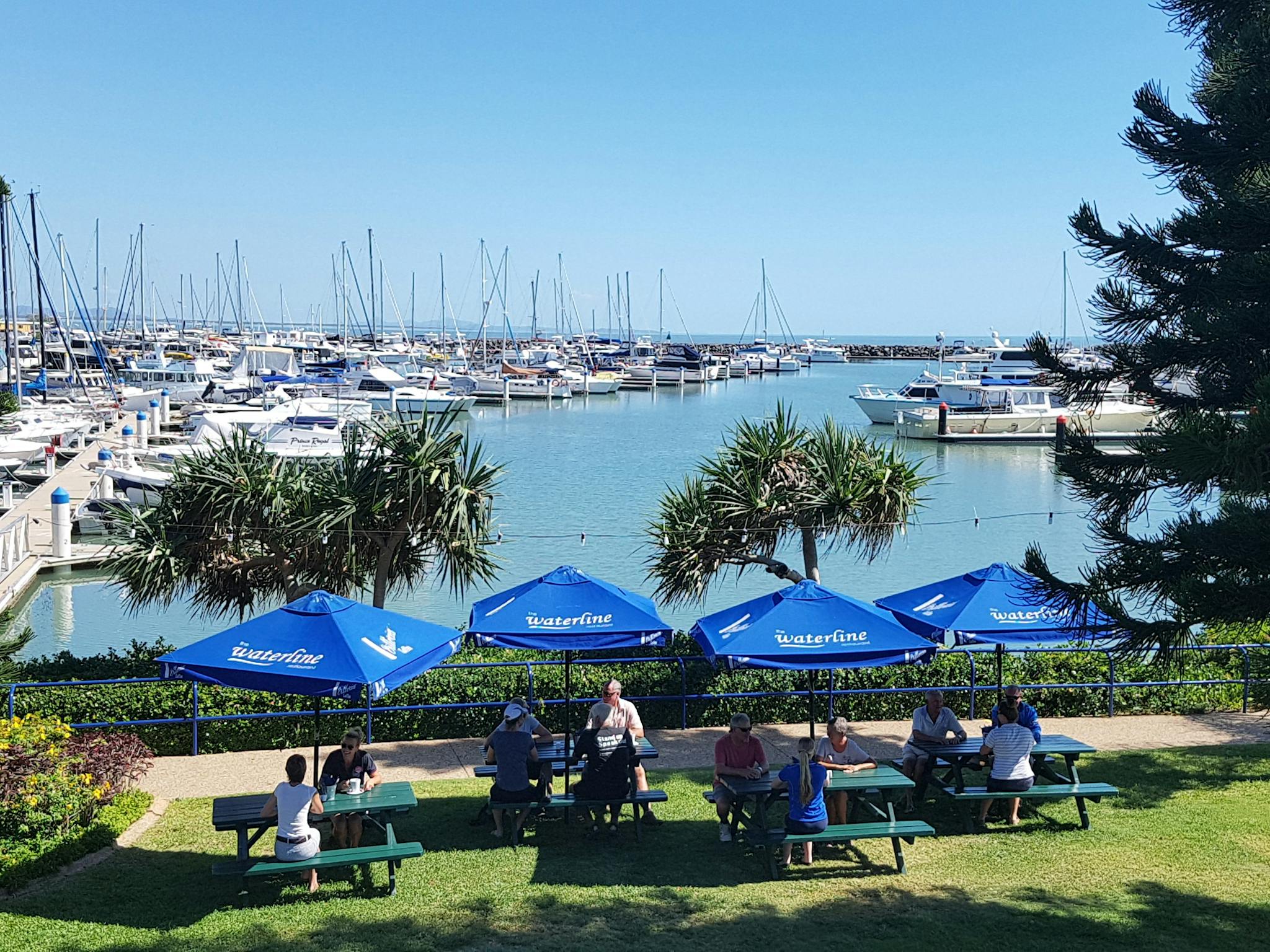 Dine on one of our absolute waterfront picnic tables. Or choose alfresco dining on the deck. Dine on one of our absolute waterfront picnic tables. Or choose alfresco dining on the deck.