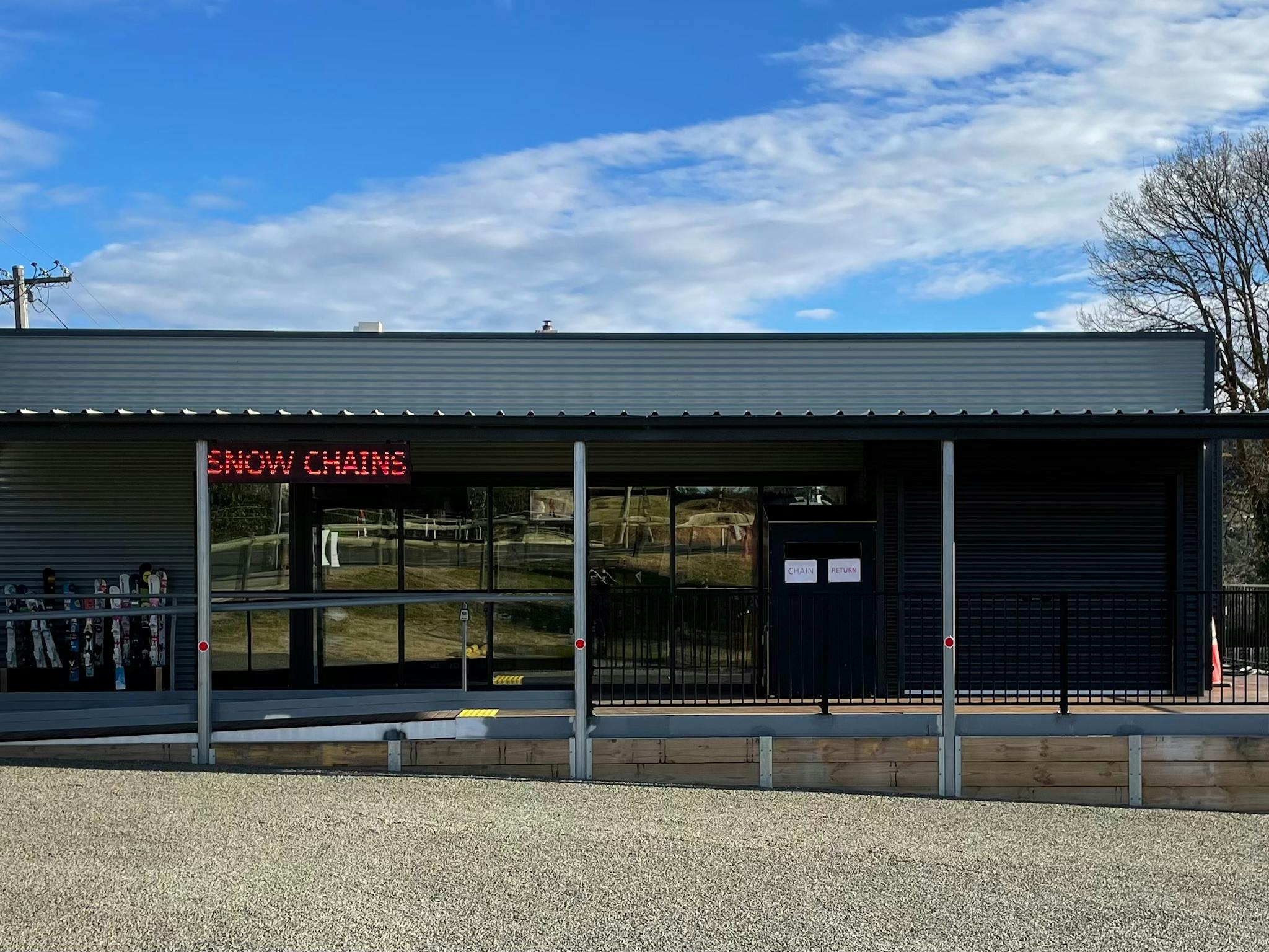 Hoys Omeo from carpark