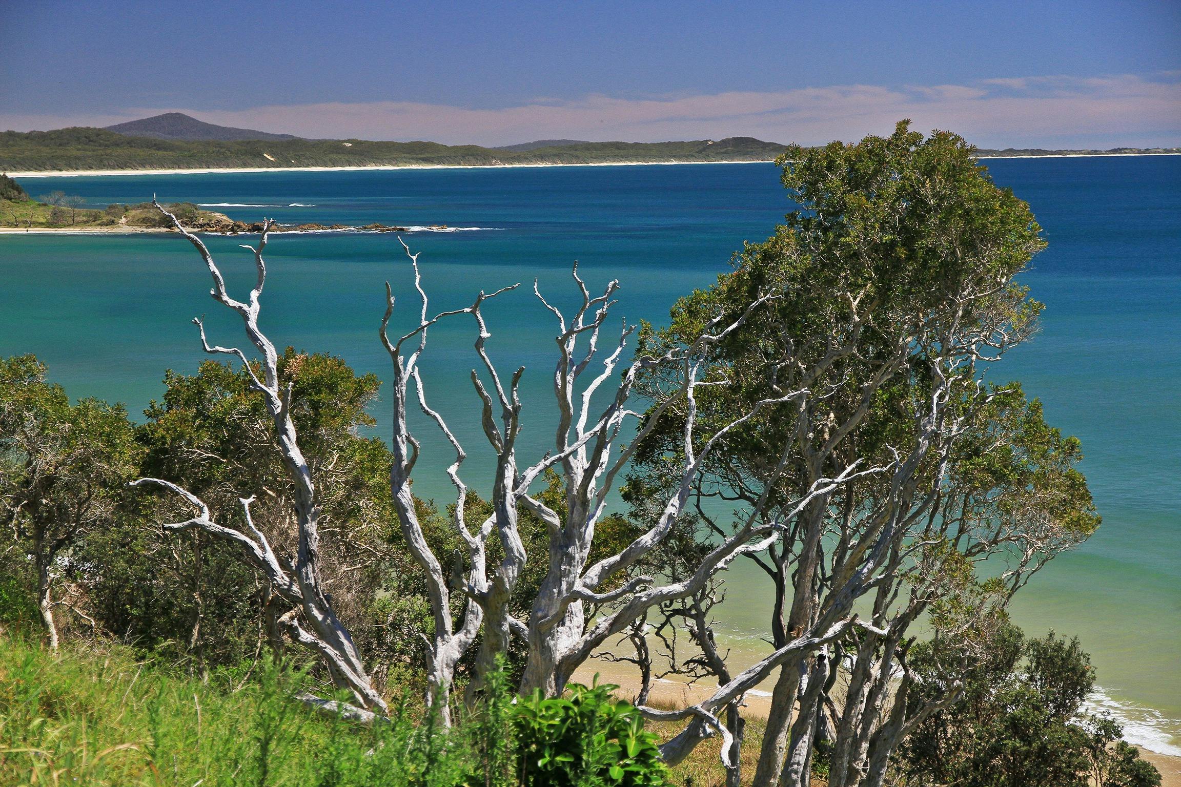 Aqua blues of Minnie Water