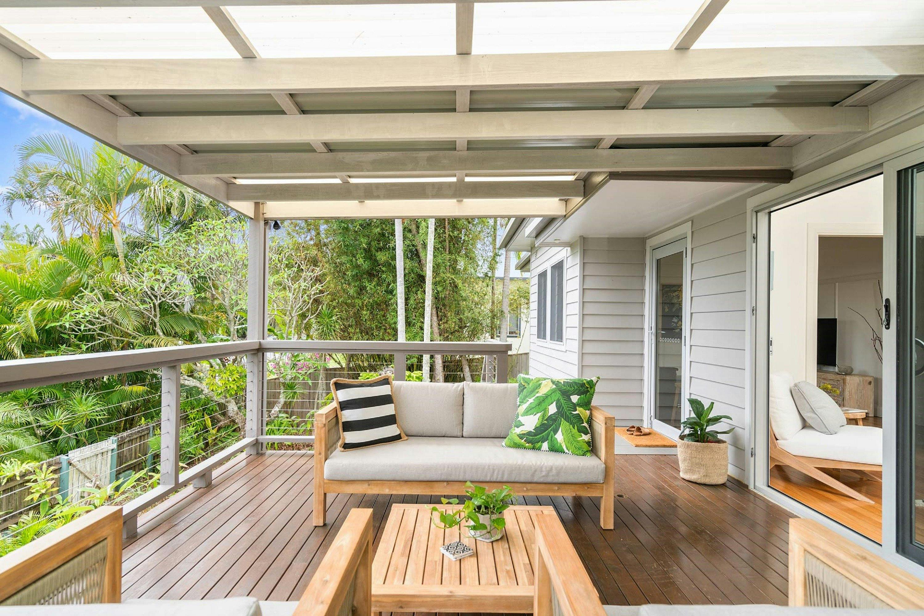 더 화이트 래빗 - 바이런 베이 - 전면 발코니 밝은 녹색