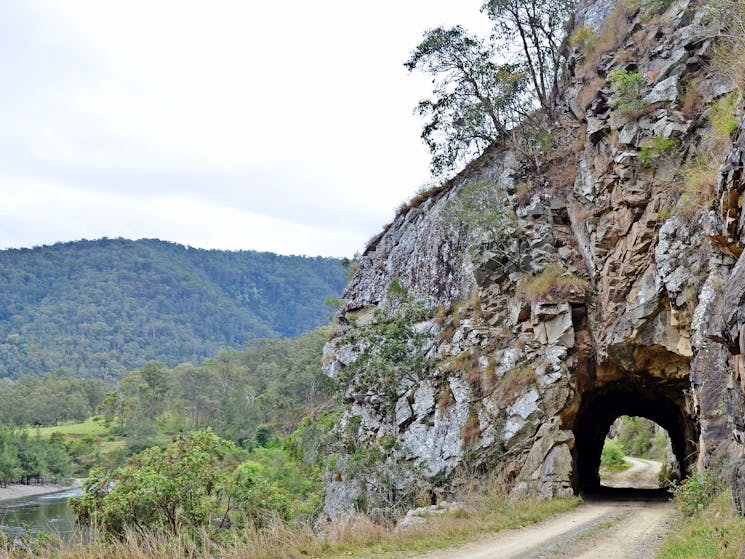 Tunnel