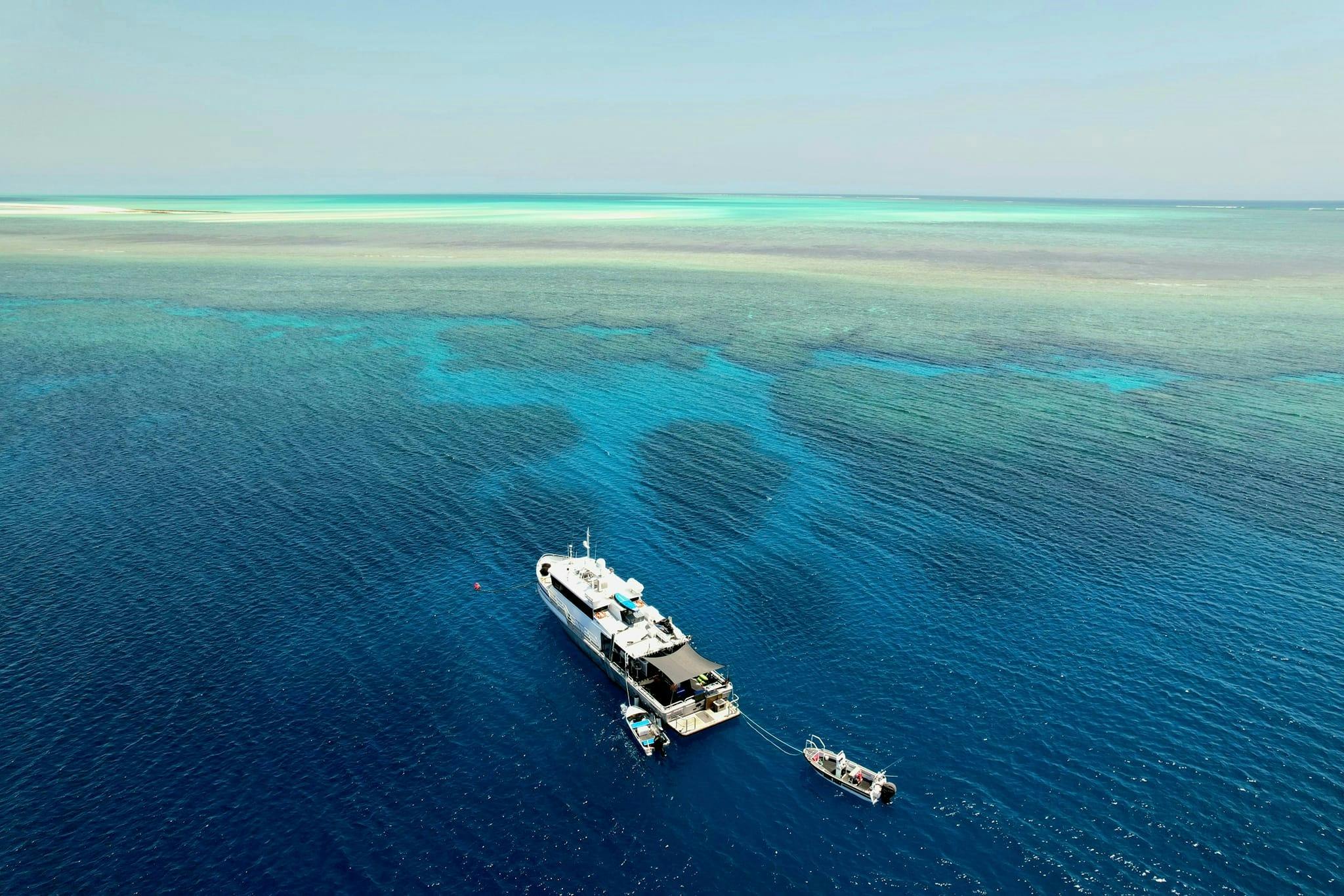 Seaestar Charters - Rowley Shoals Charter