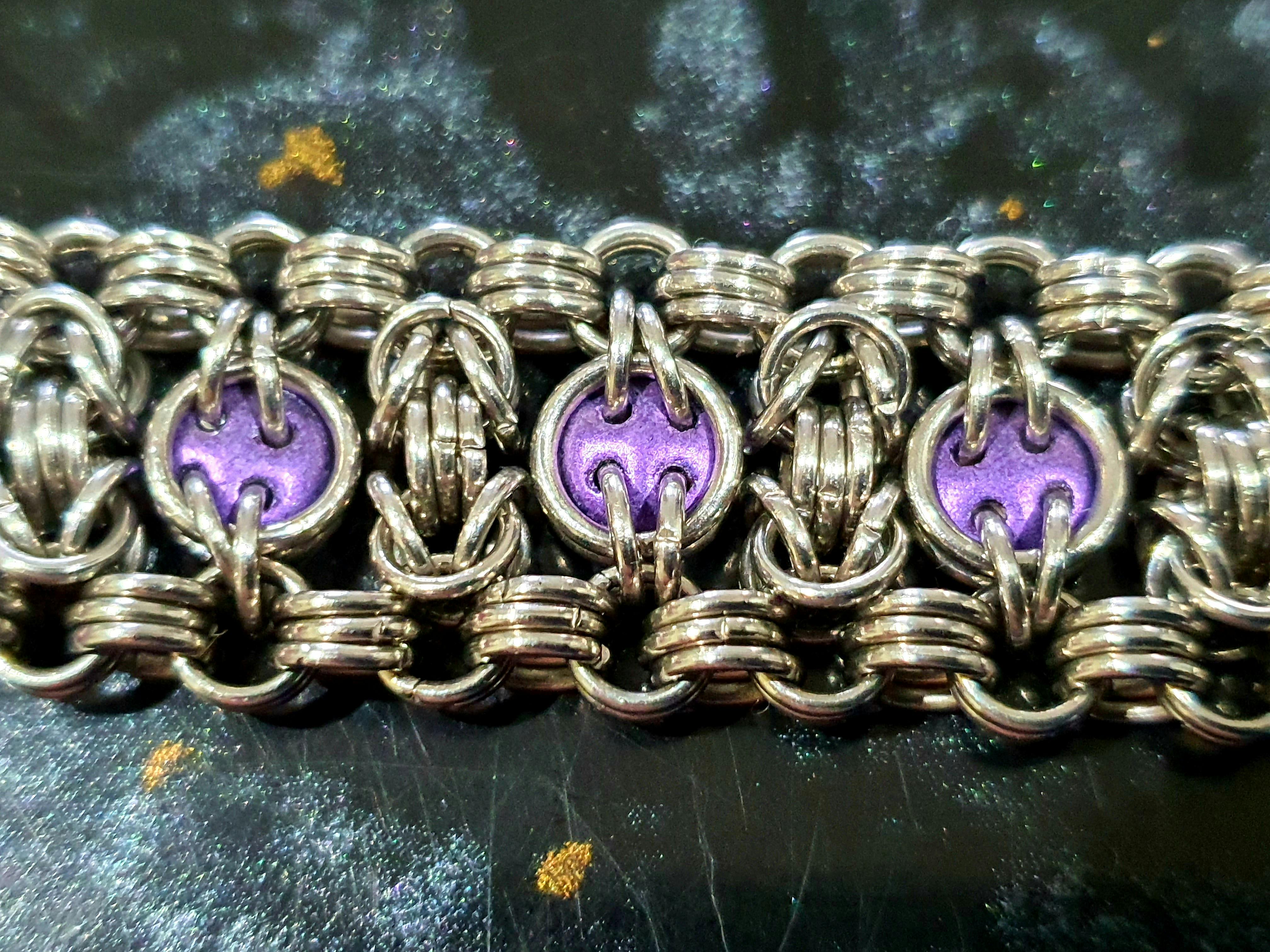 유리 색상 퍼플 스웨이드