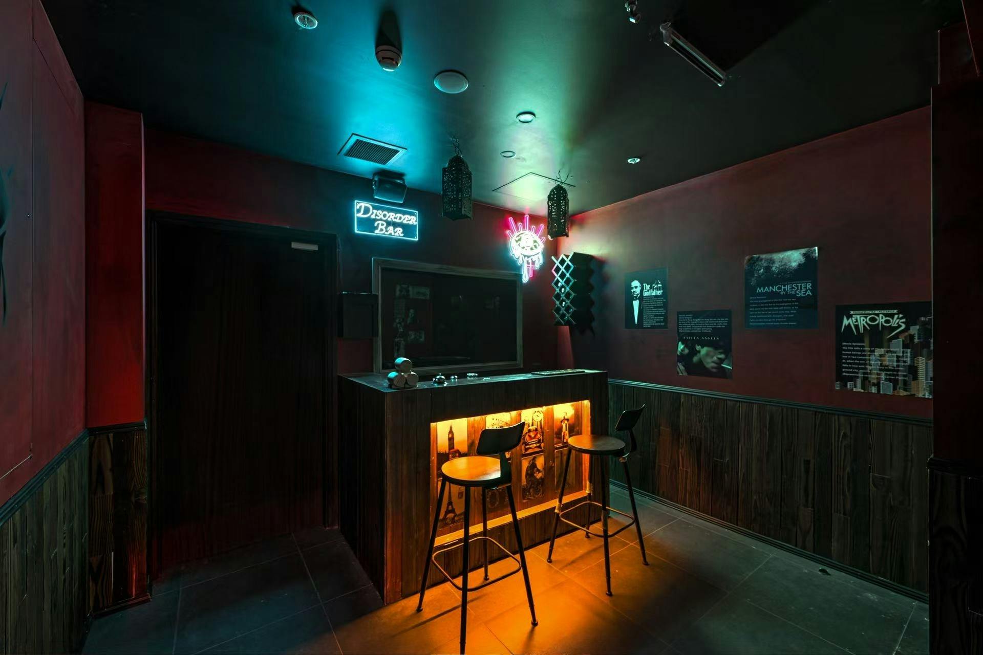 Atmospheric bar scene inside the Redemption horror escape room at Ice Break Escape Room Sydney