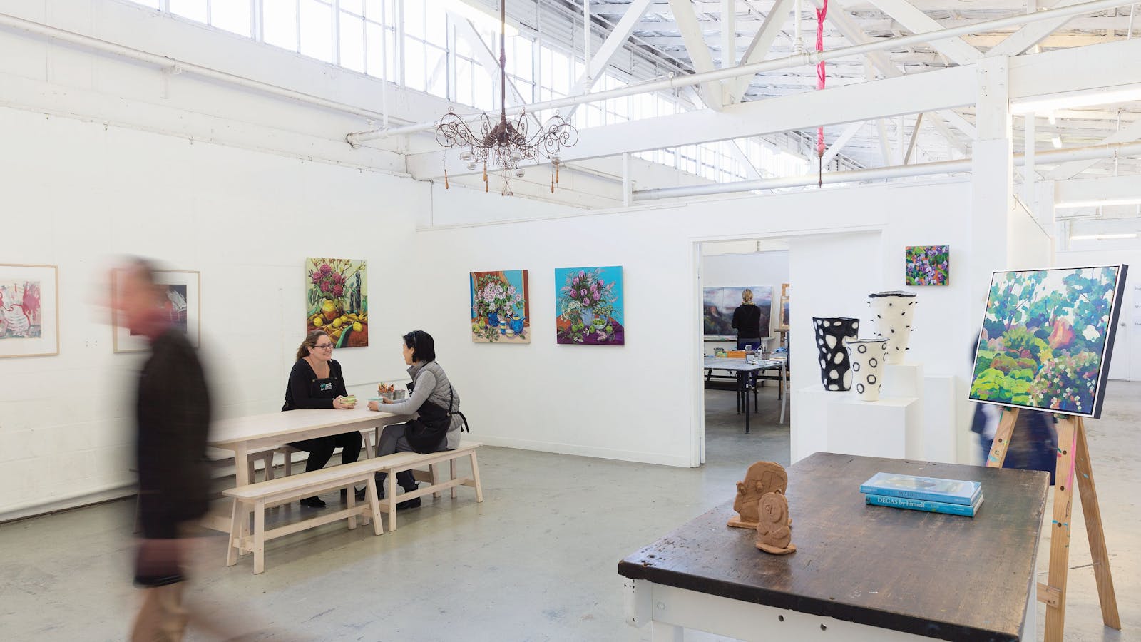 Art Est. Art School and Gallery