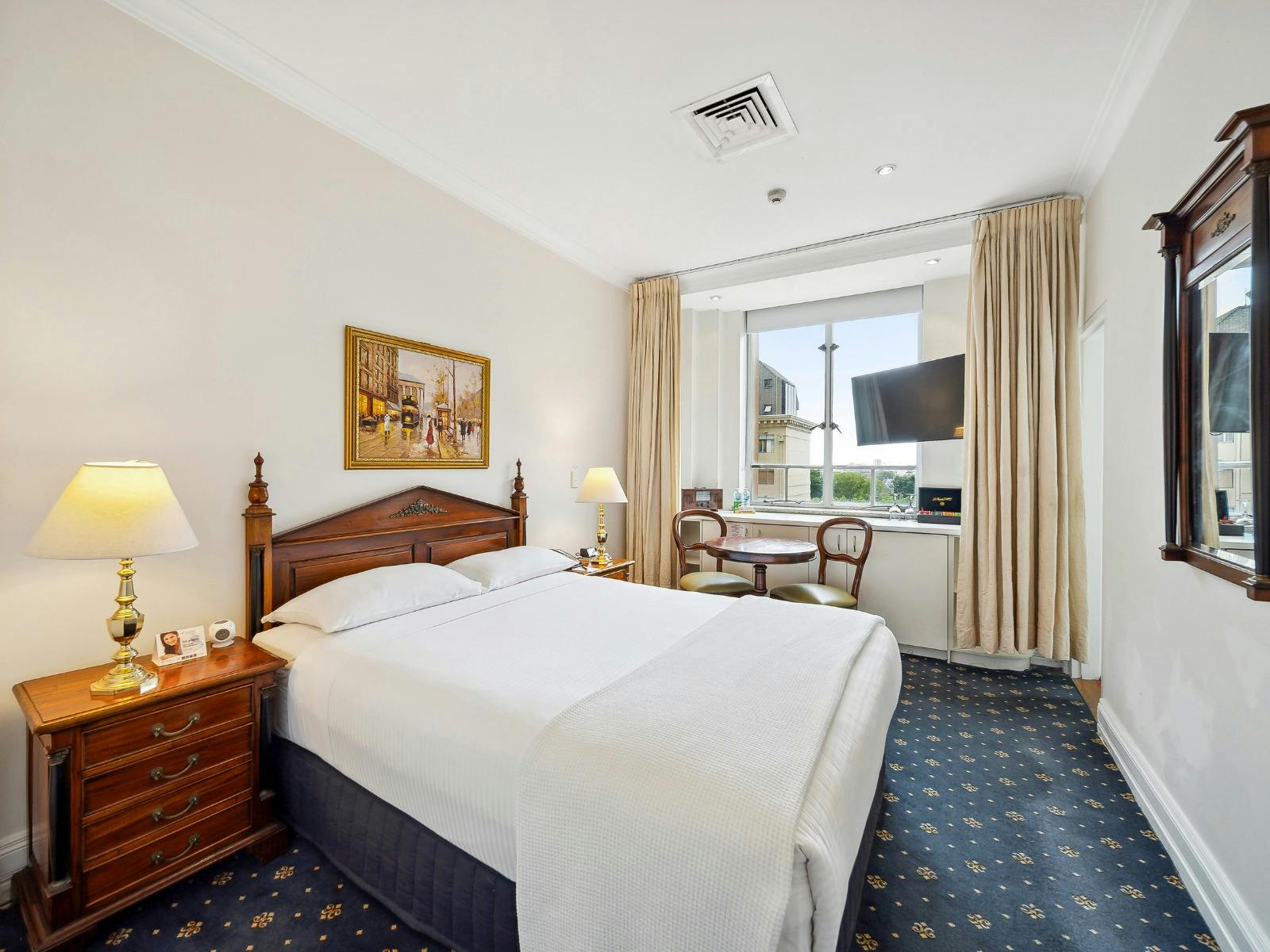 Castlereagh Boutique Hotel