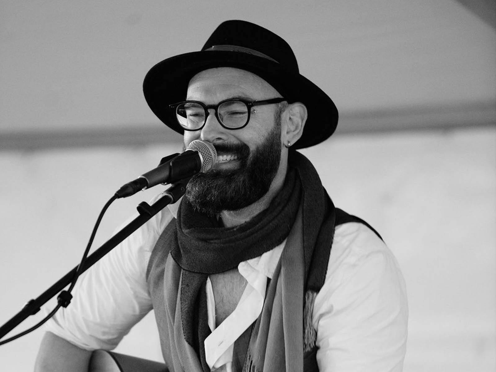 Songwriters Showcase - Damien