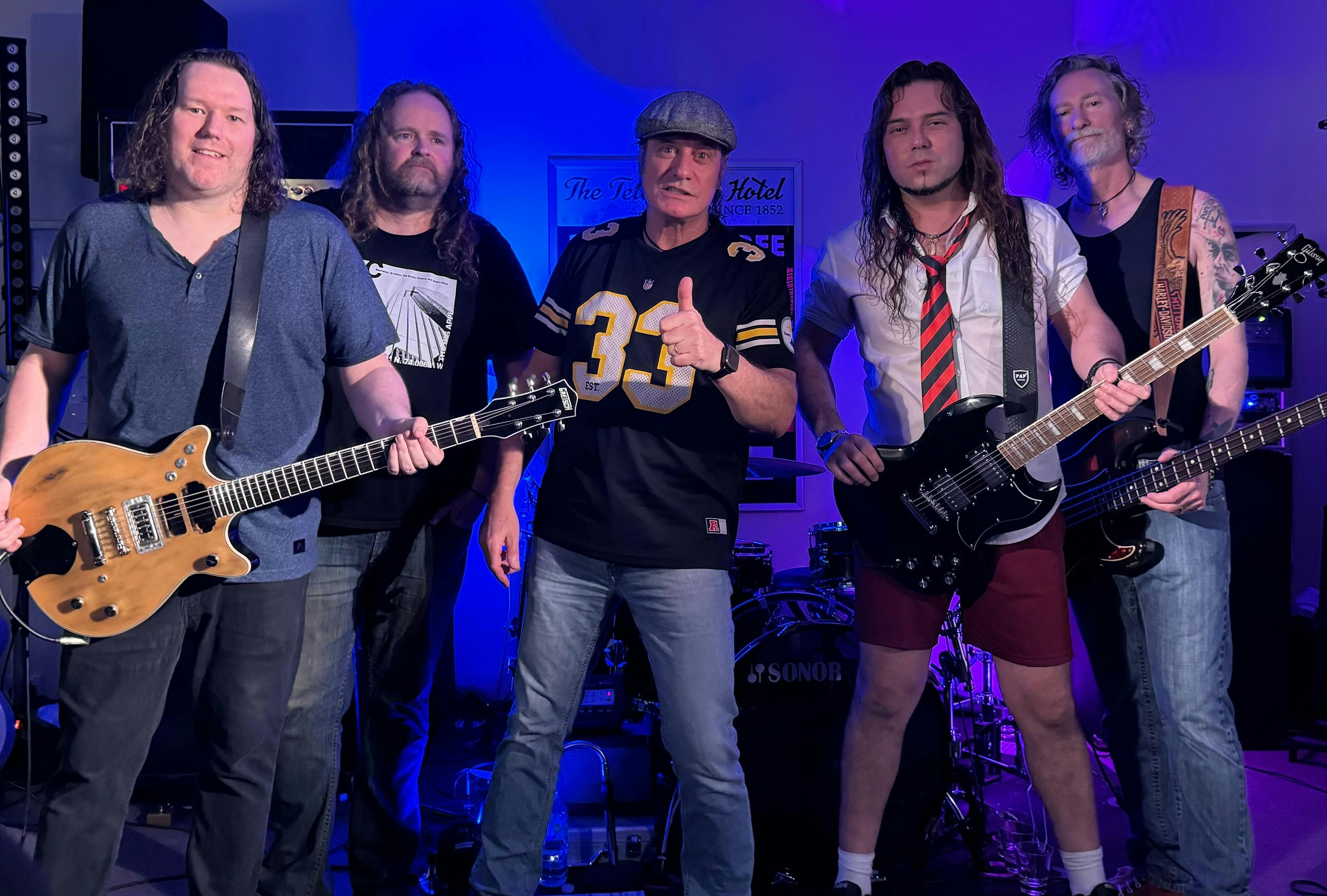 Thunderstruck/Group