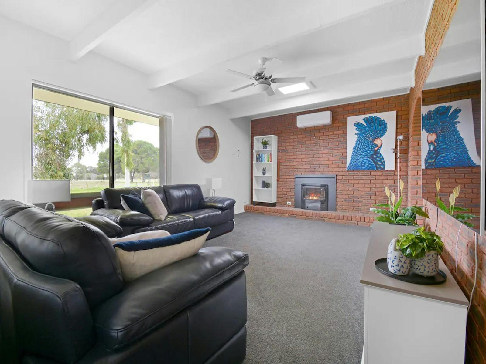 머레이 강변의 평화로운 휴양지