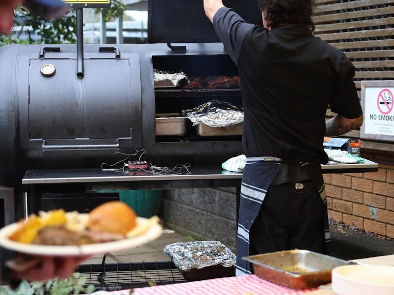 Image for Smoker Sundays at the Federal Hotel, Alstonville