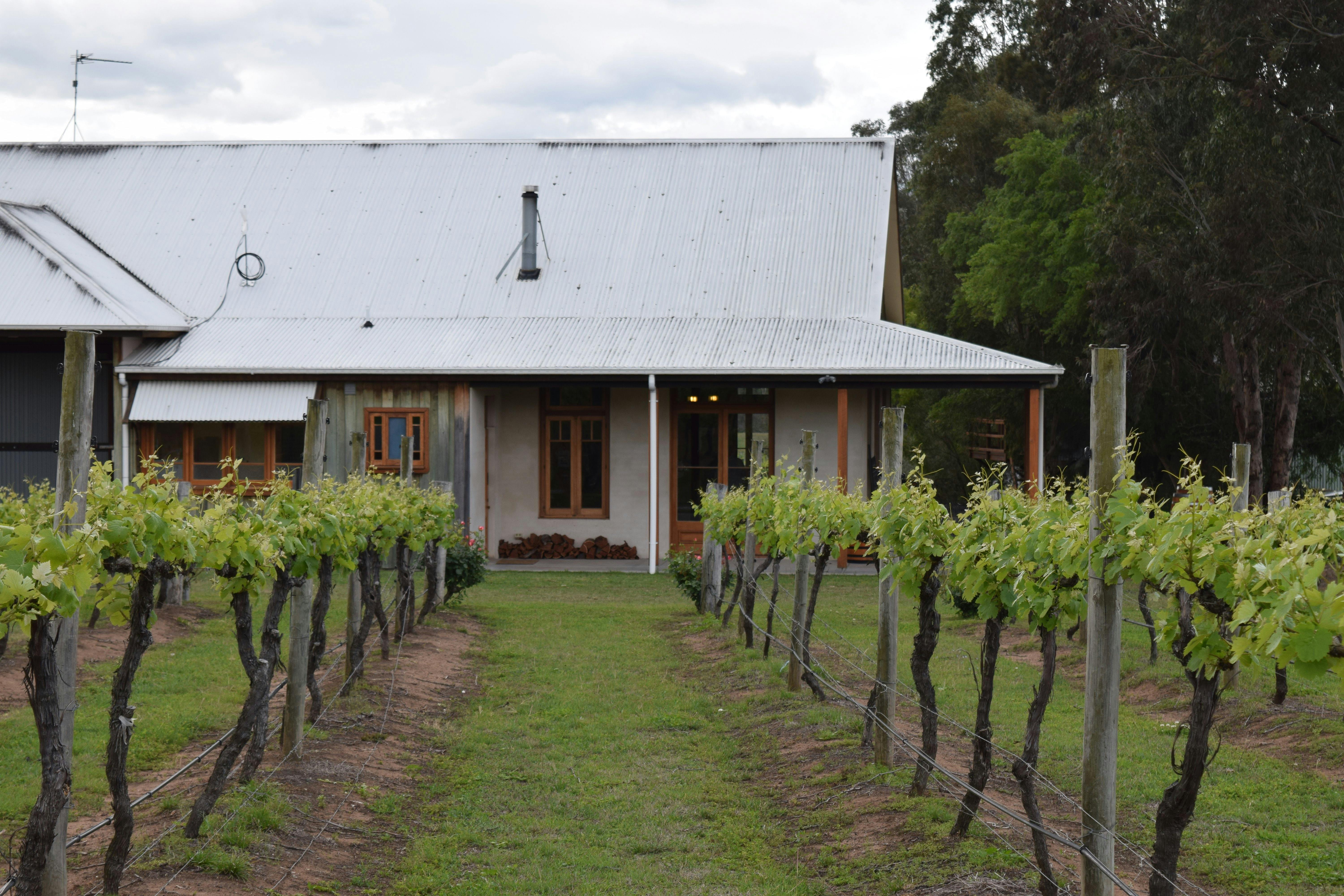 Whispering Brook Country House