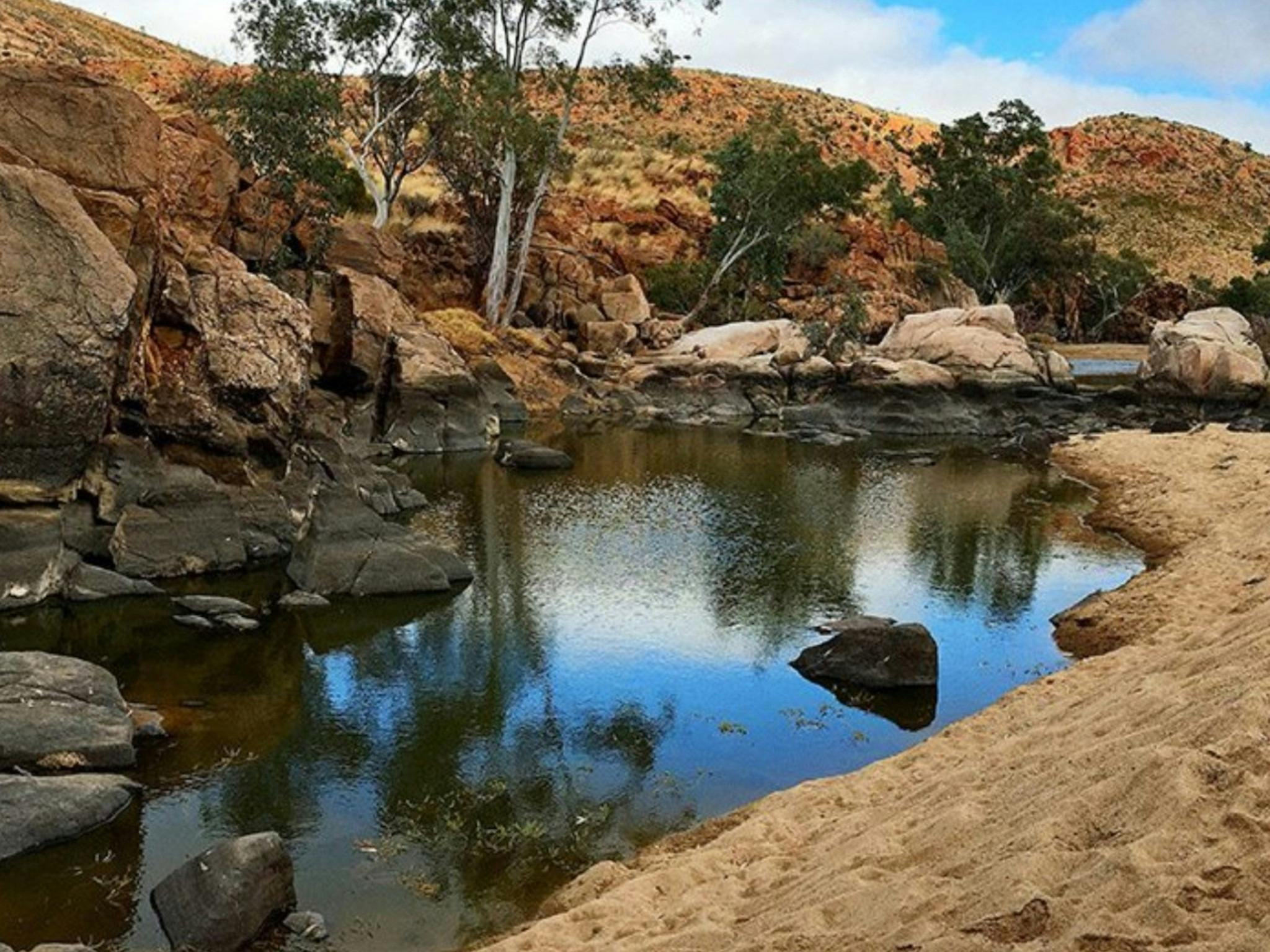 Mount Sonder Lookout to Ormiston Gorge