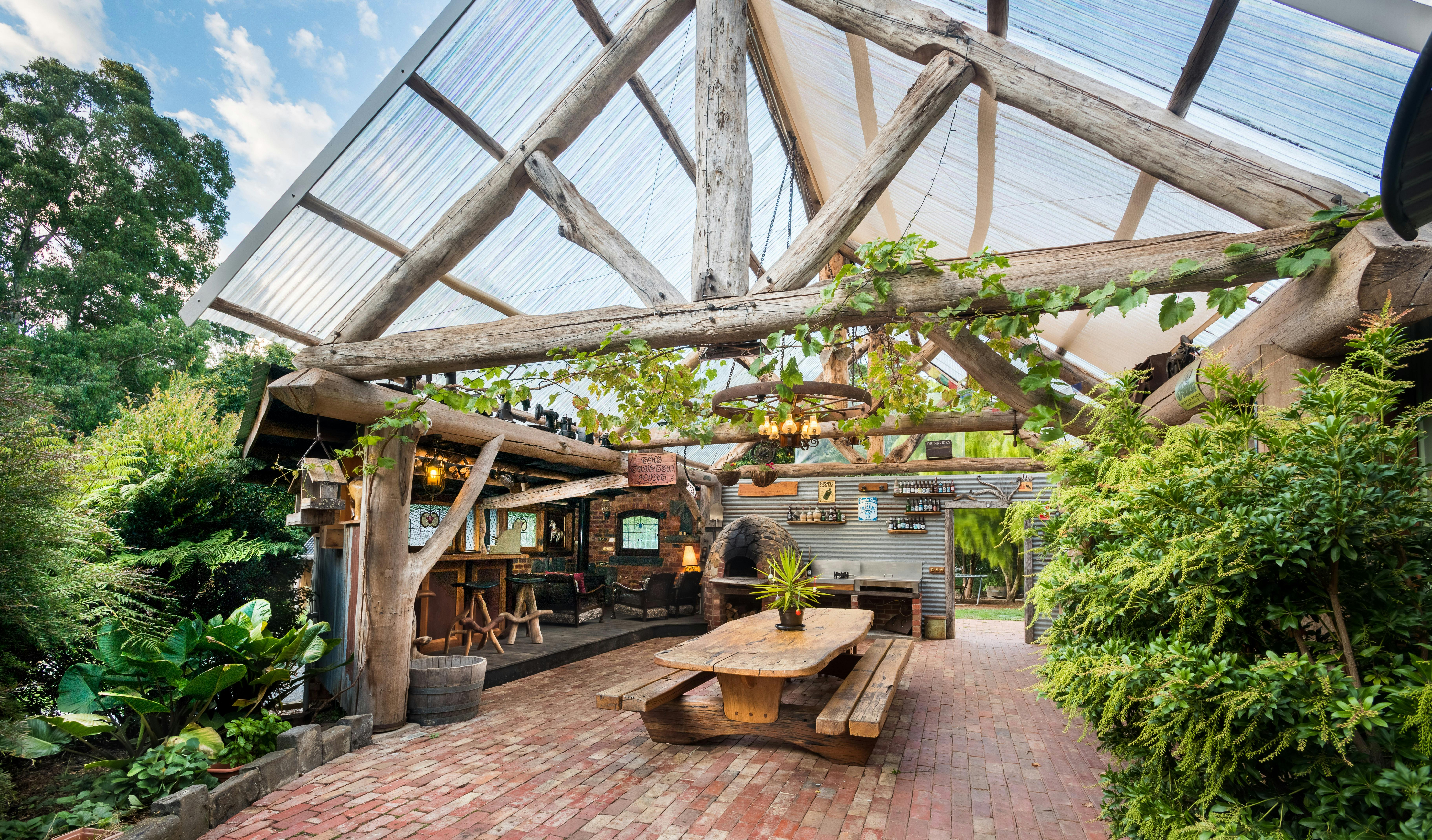 The Canvas Barn B and B