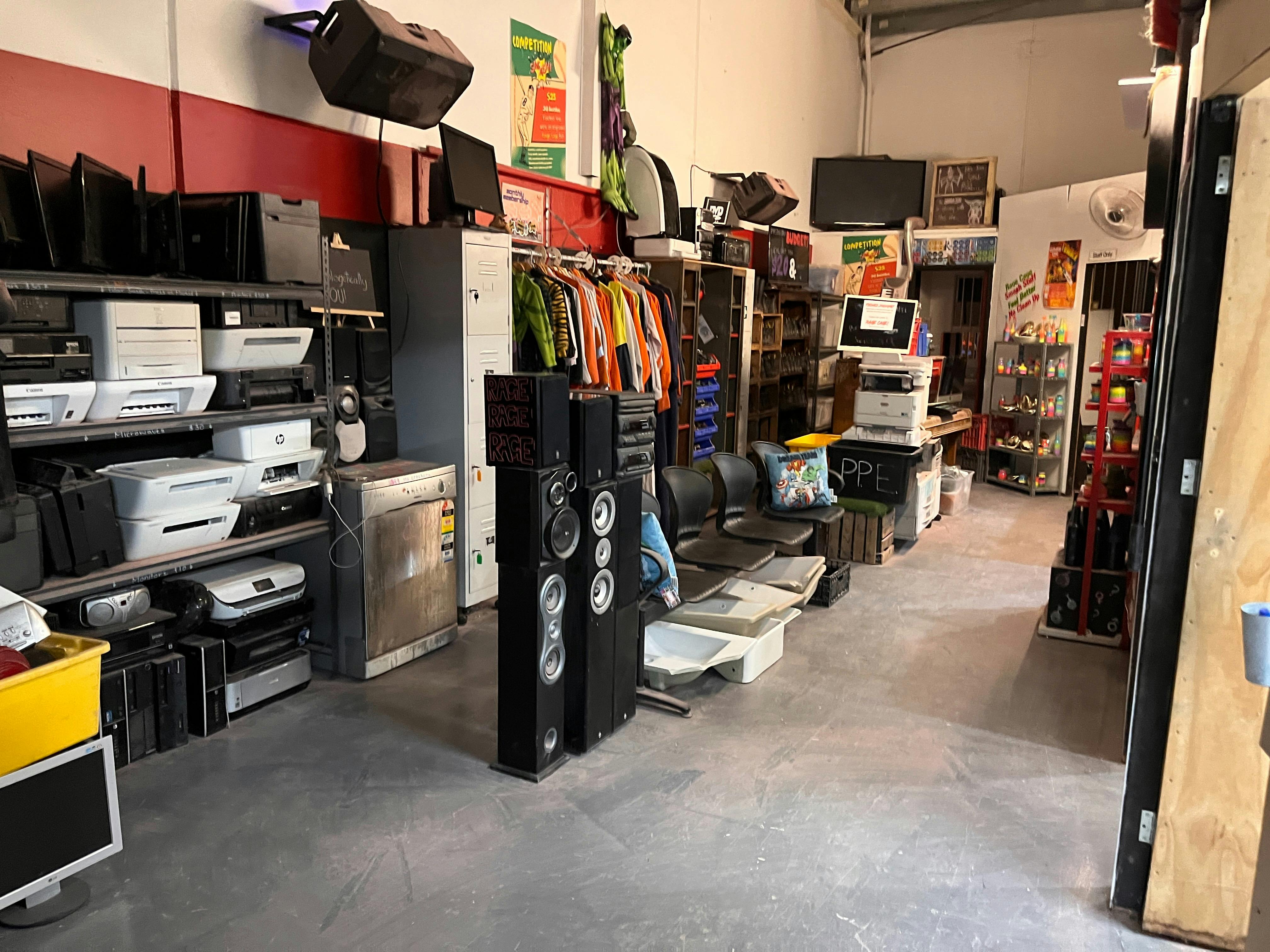 Rage Cage Smash Rooms Southport