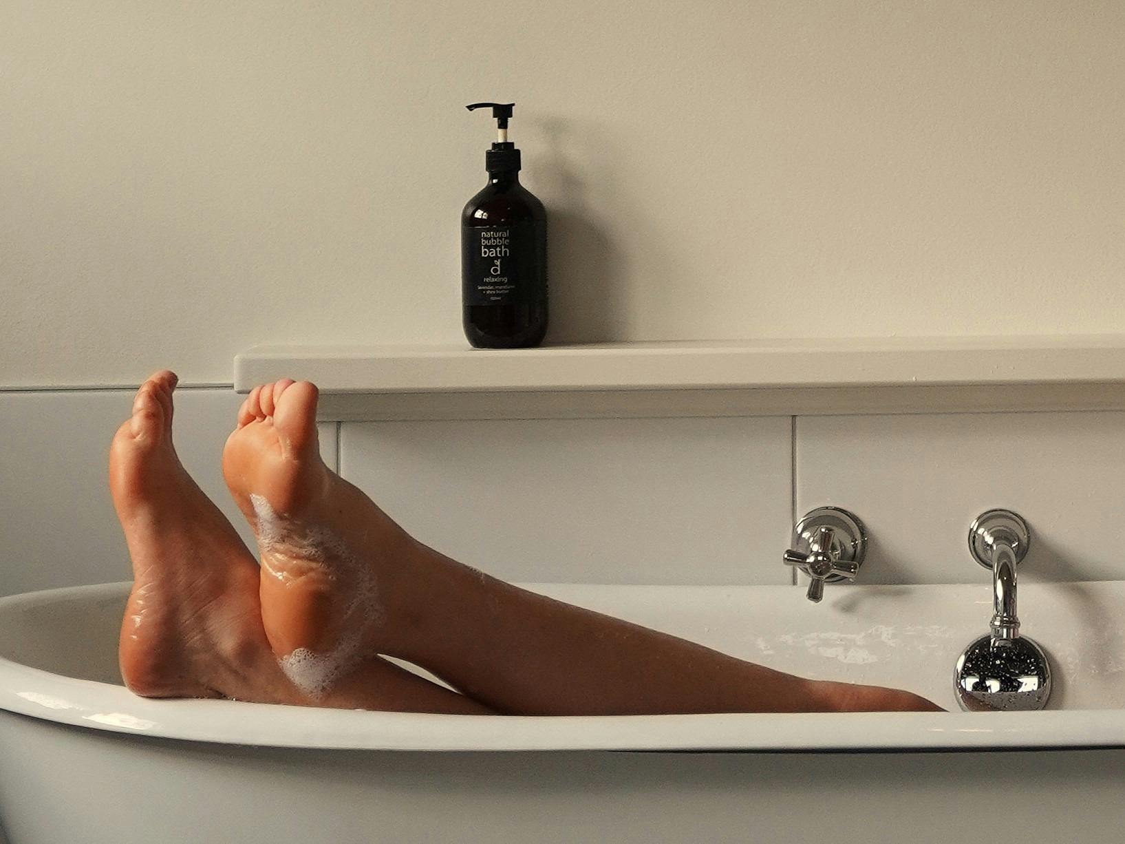 Deep soaking baths at Scenic Marysville