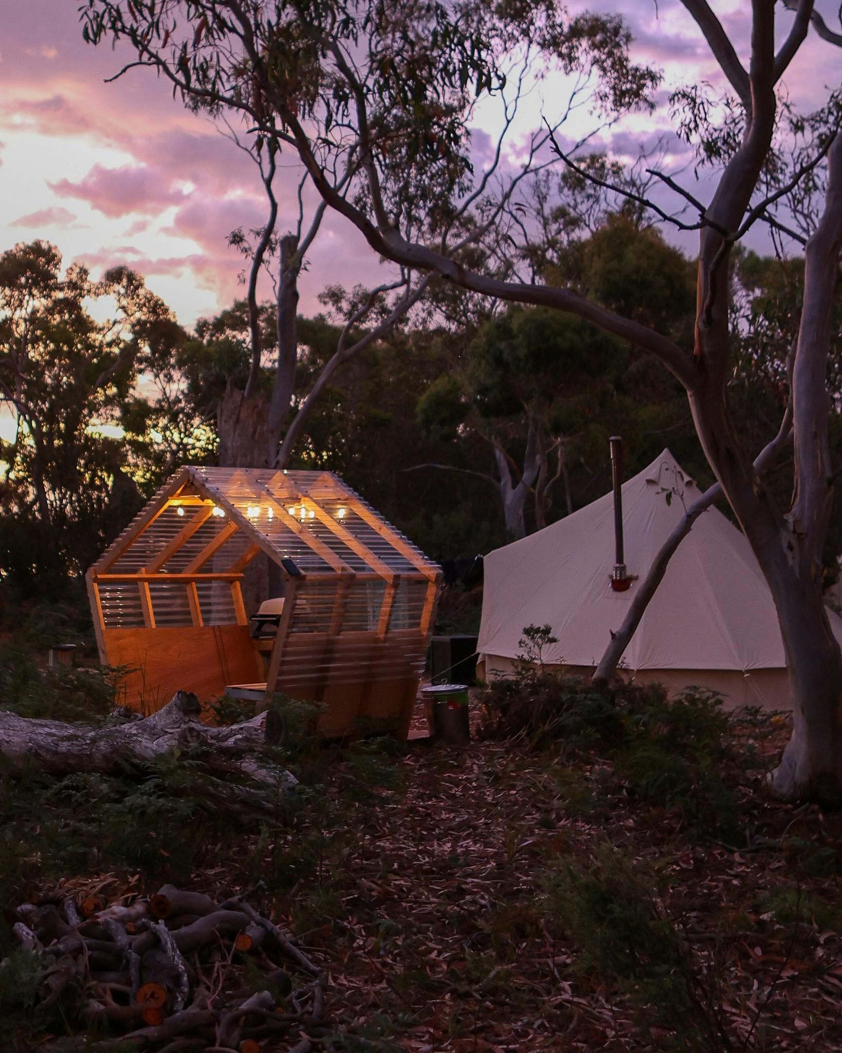 Private dinning pods