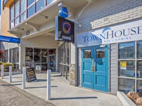 Burnie Central TownHouse Hotel