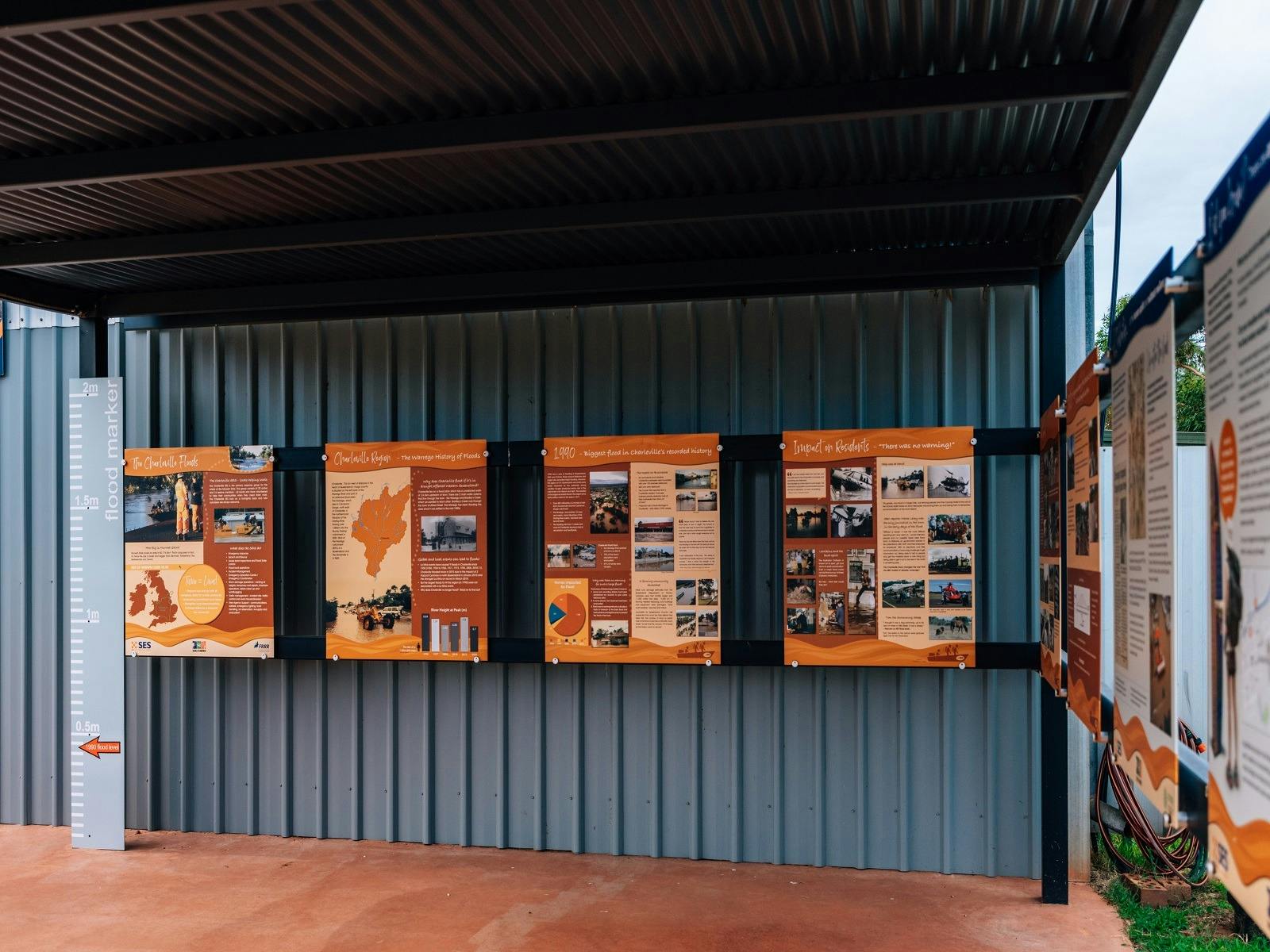 Charleville SES Shed - Flood Display