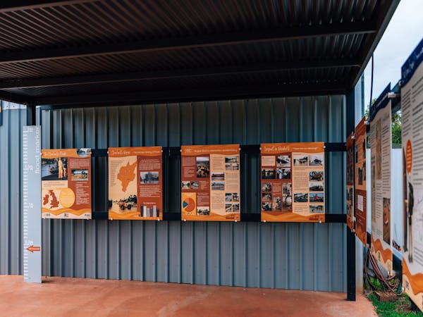 Charleville SES Shed - Flood Display