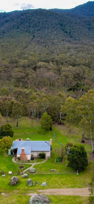 Aerial shot of Nil Desperandum
