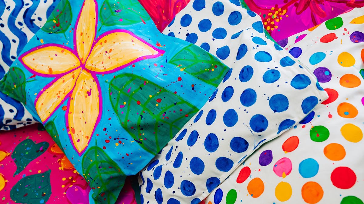 Straddie Arts Trail 2022 will be a riot of colour, creativity and generosity