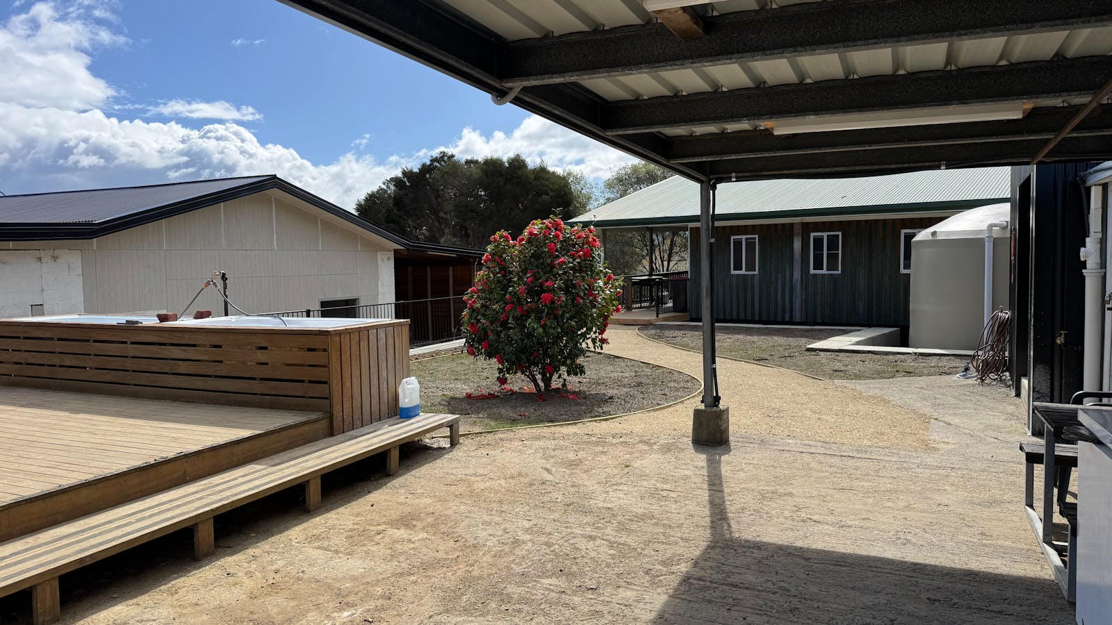 The Adventure Lodge - Taranna Equipment Washing Area