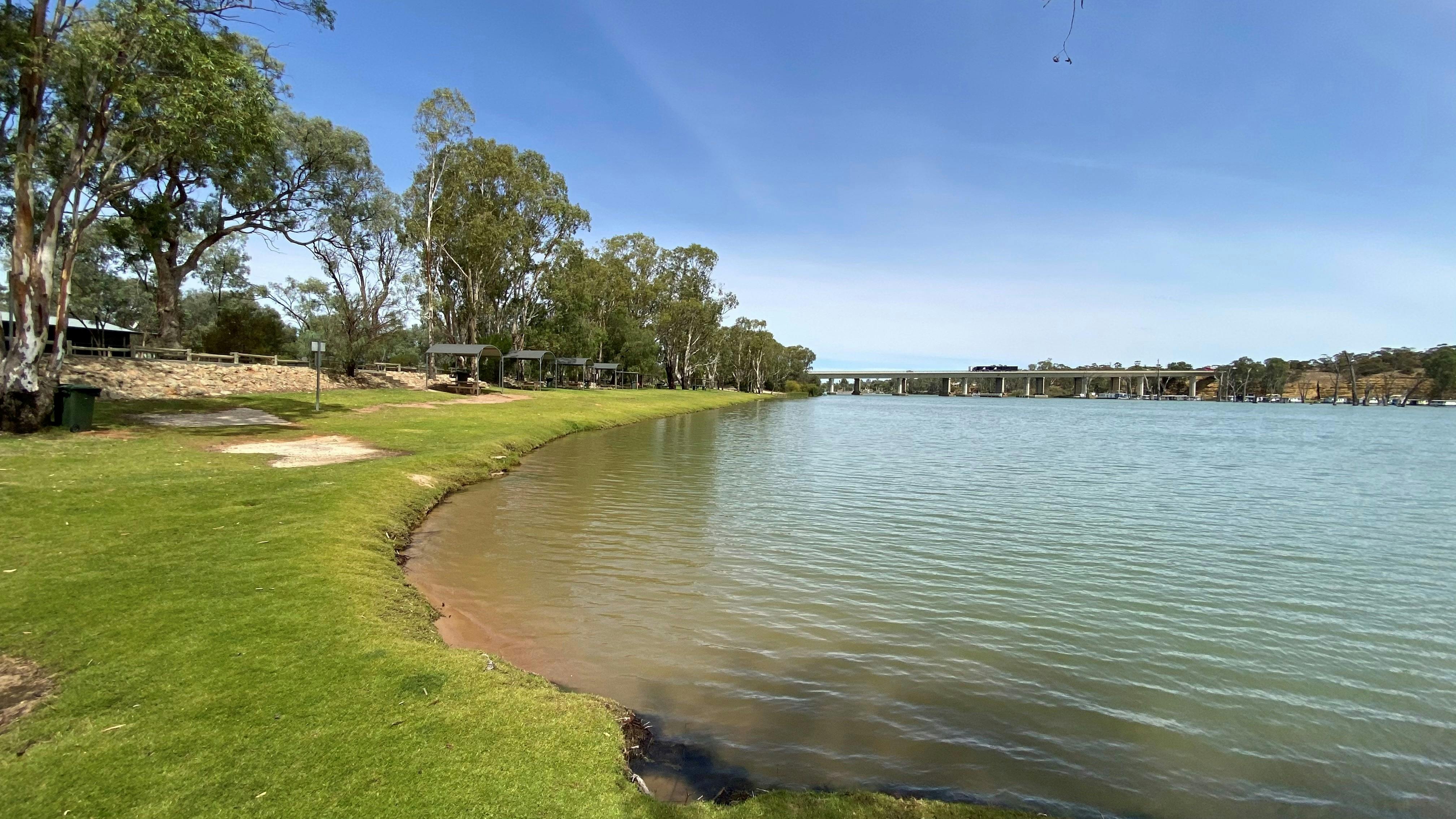 River Drive Reserve, Paisley