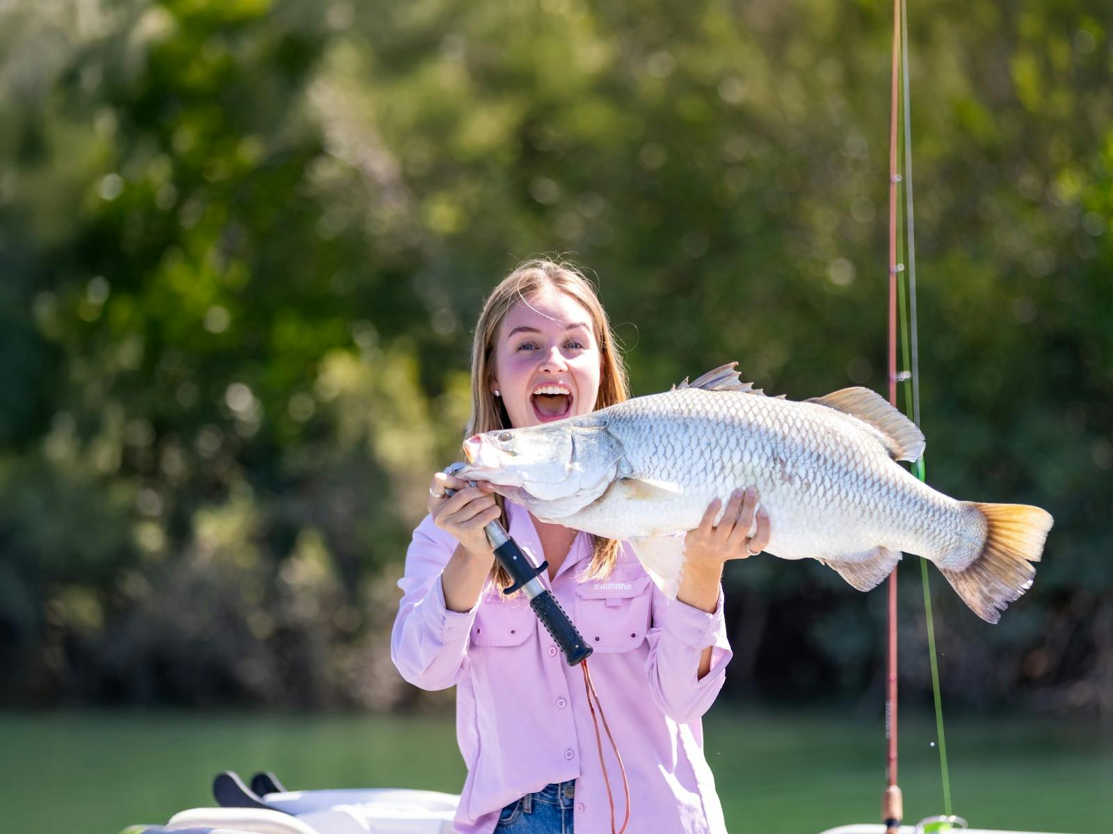 Girl with barra