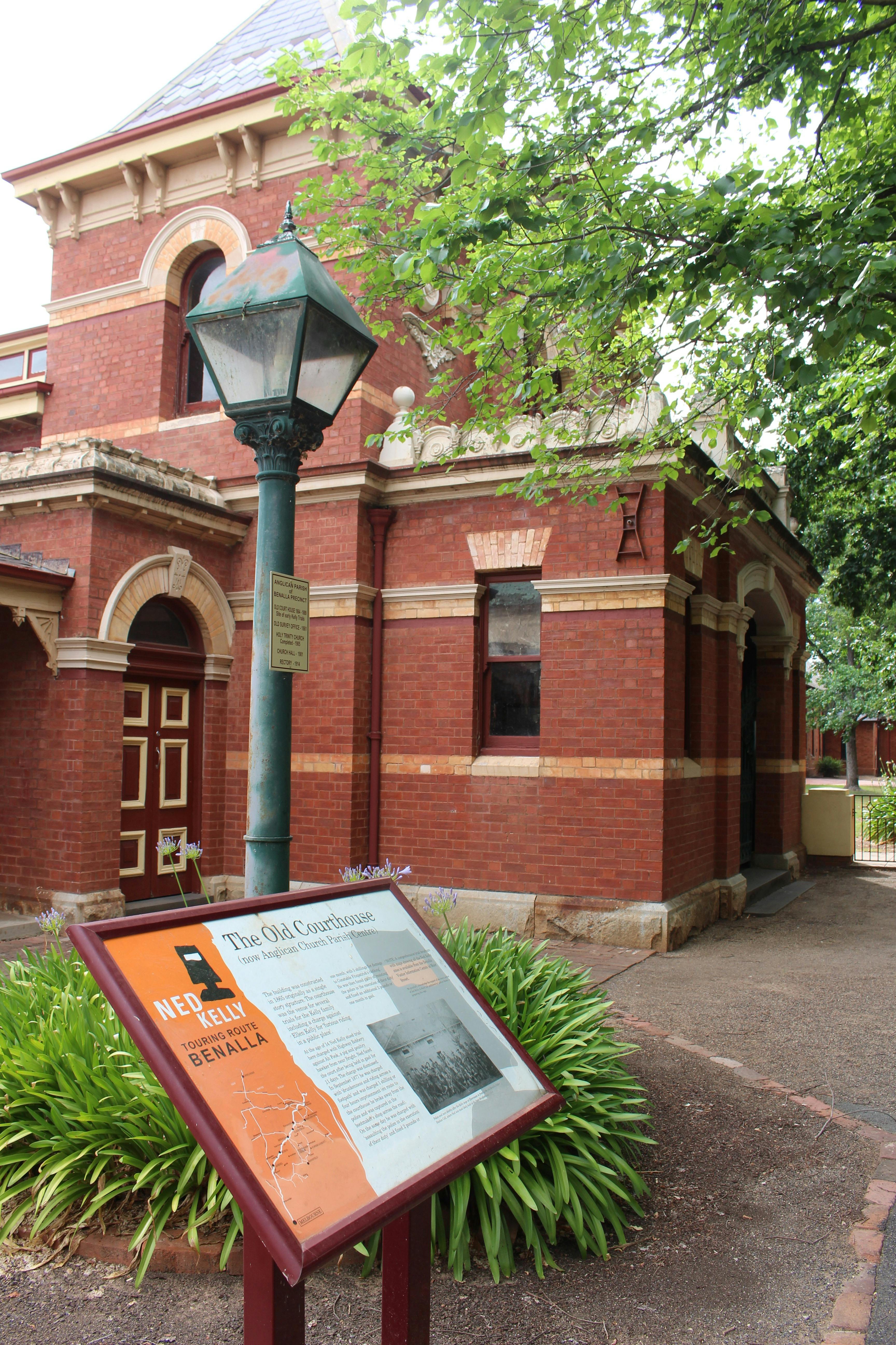 Learn about Benalla's history along the Heritage Trail.