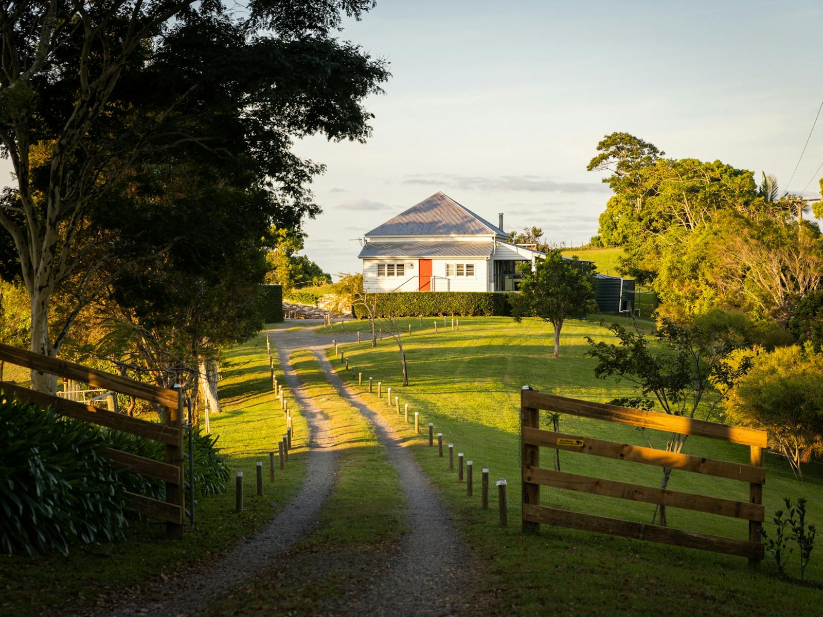 When you drive through the gates, the cottage welcomes you When you drive through the gates, the cottage welcomes you