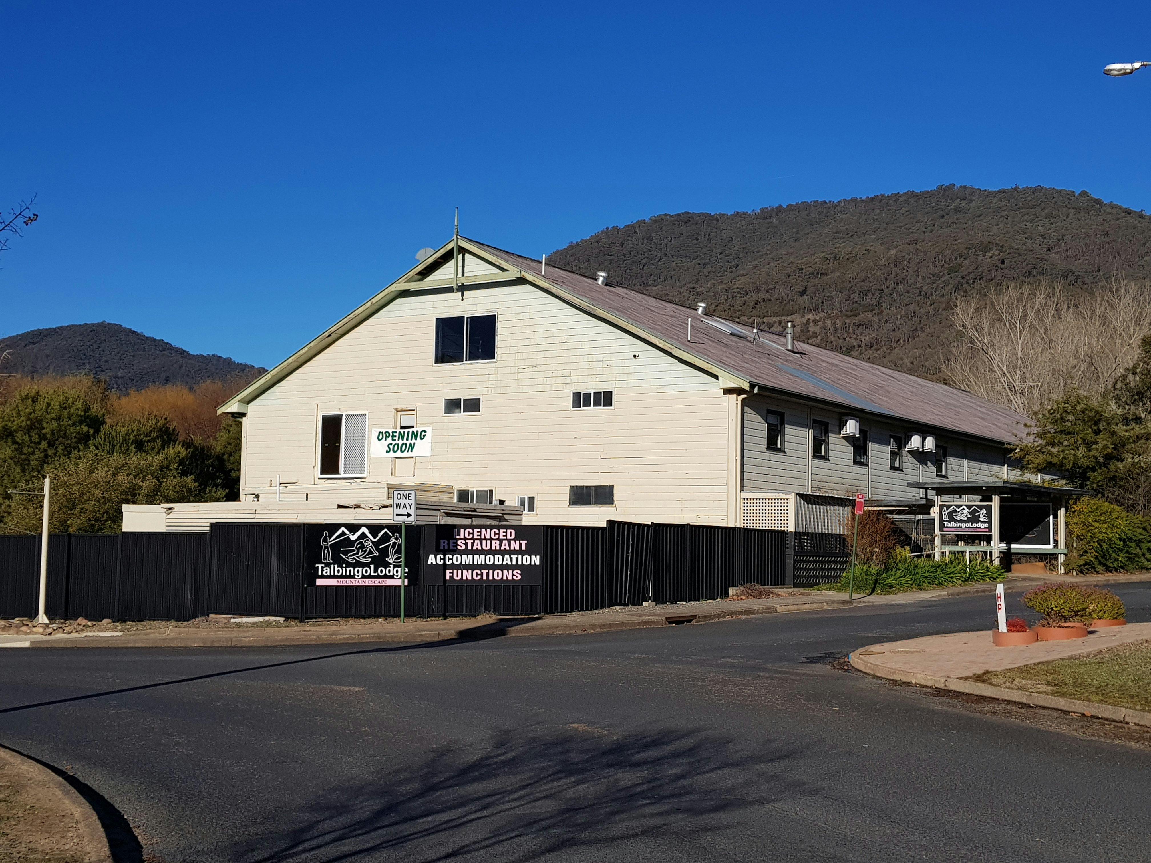 Talbingo Lodge NSW Holidays & Things to Do