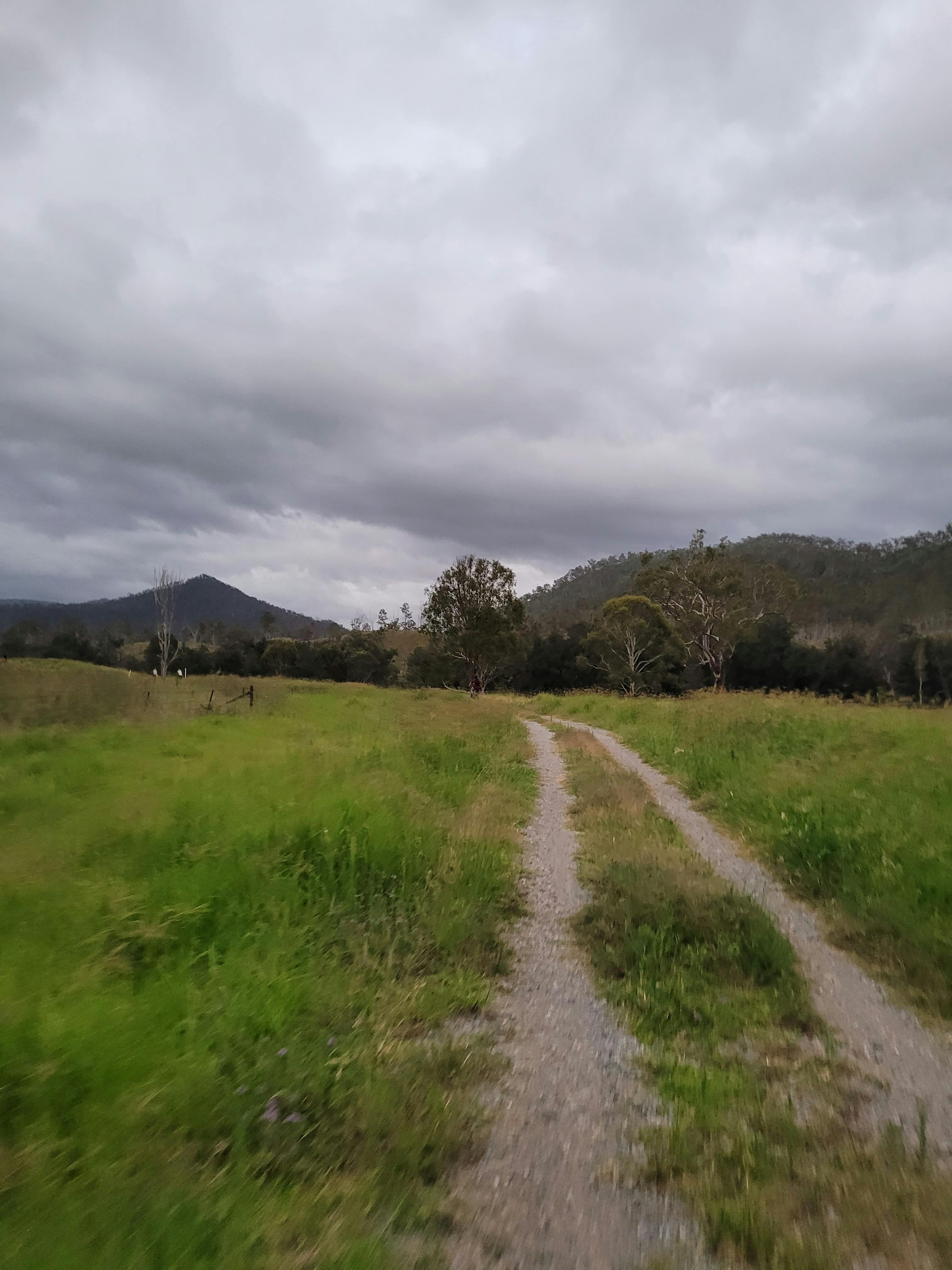 The trail approaching the Golembil siding