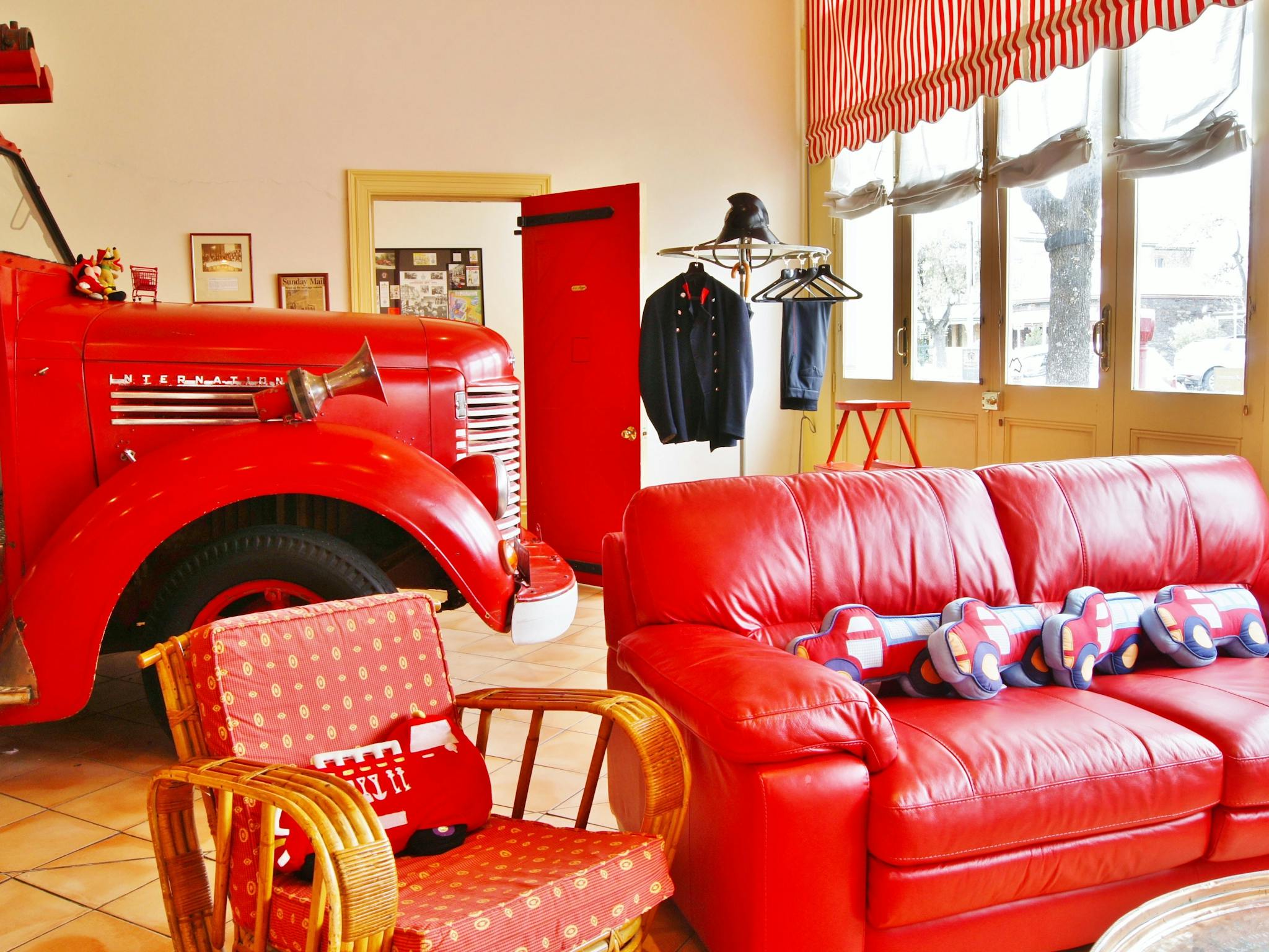 The Fire Station Inn - Fire Engine Suite Slider Image 3