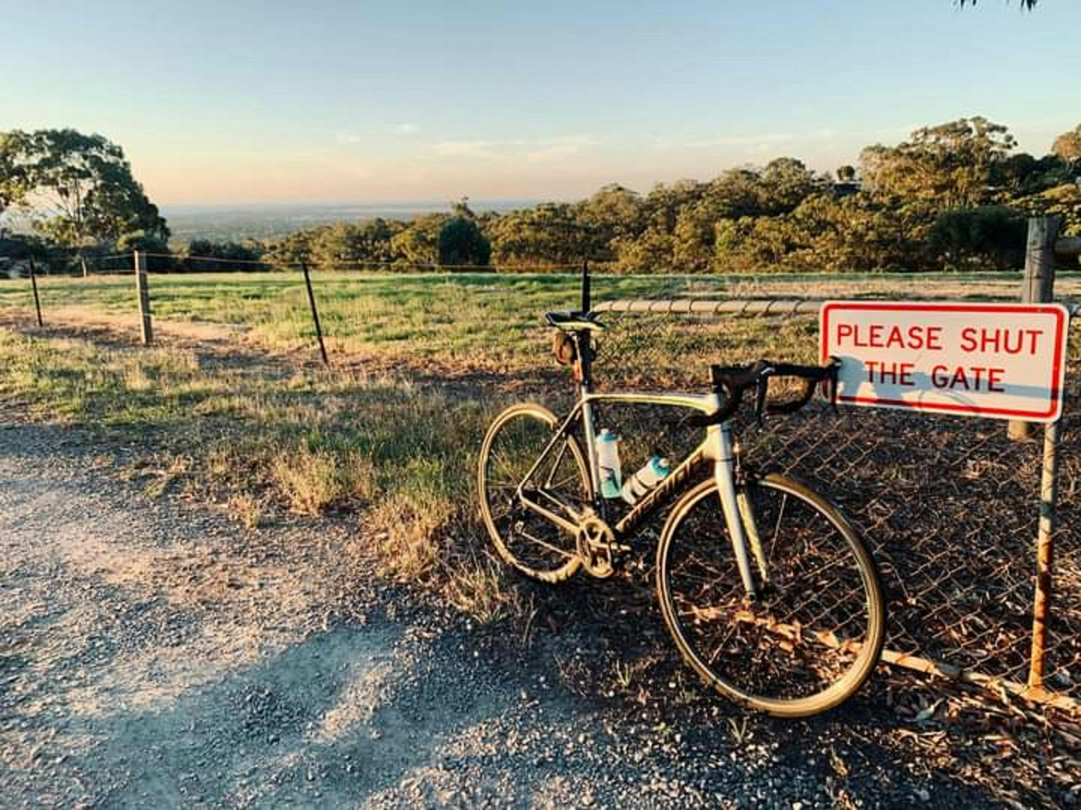 Performance Road Bike - Merida Scultura 4000