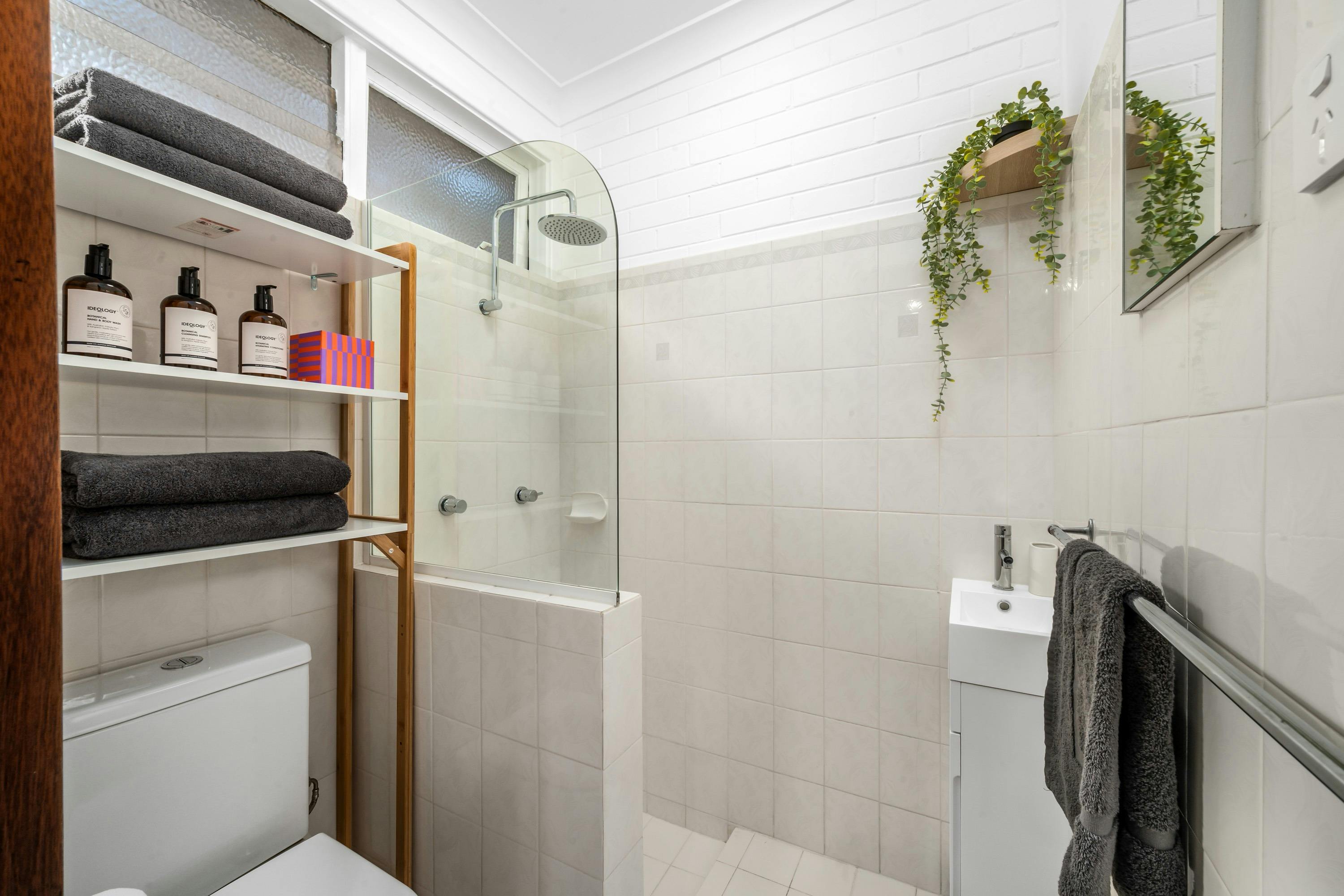 Bower House The FAM Newcastle Airbnb management lake macquarie newy