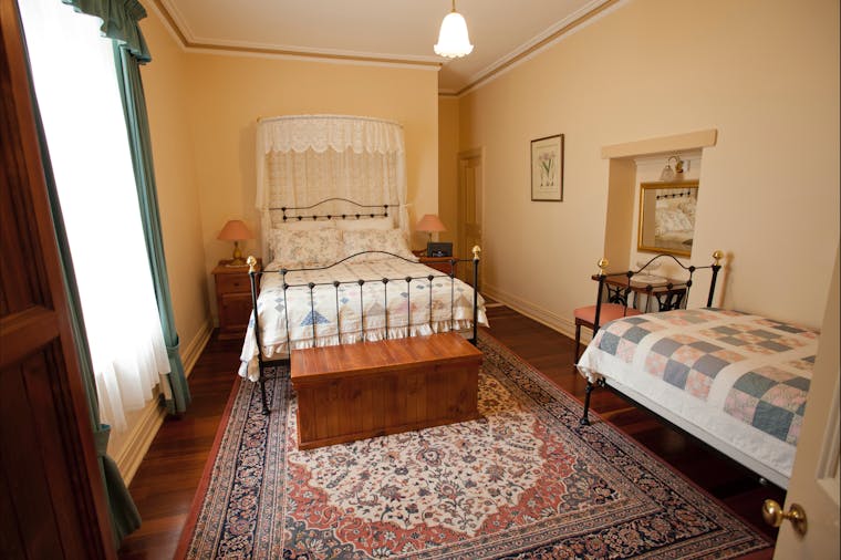 Robe House