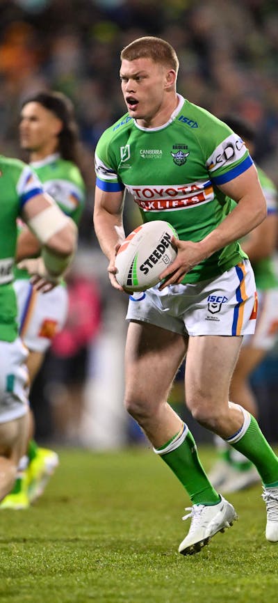 Canberra Raiders player Morgan Smithies running the ball.