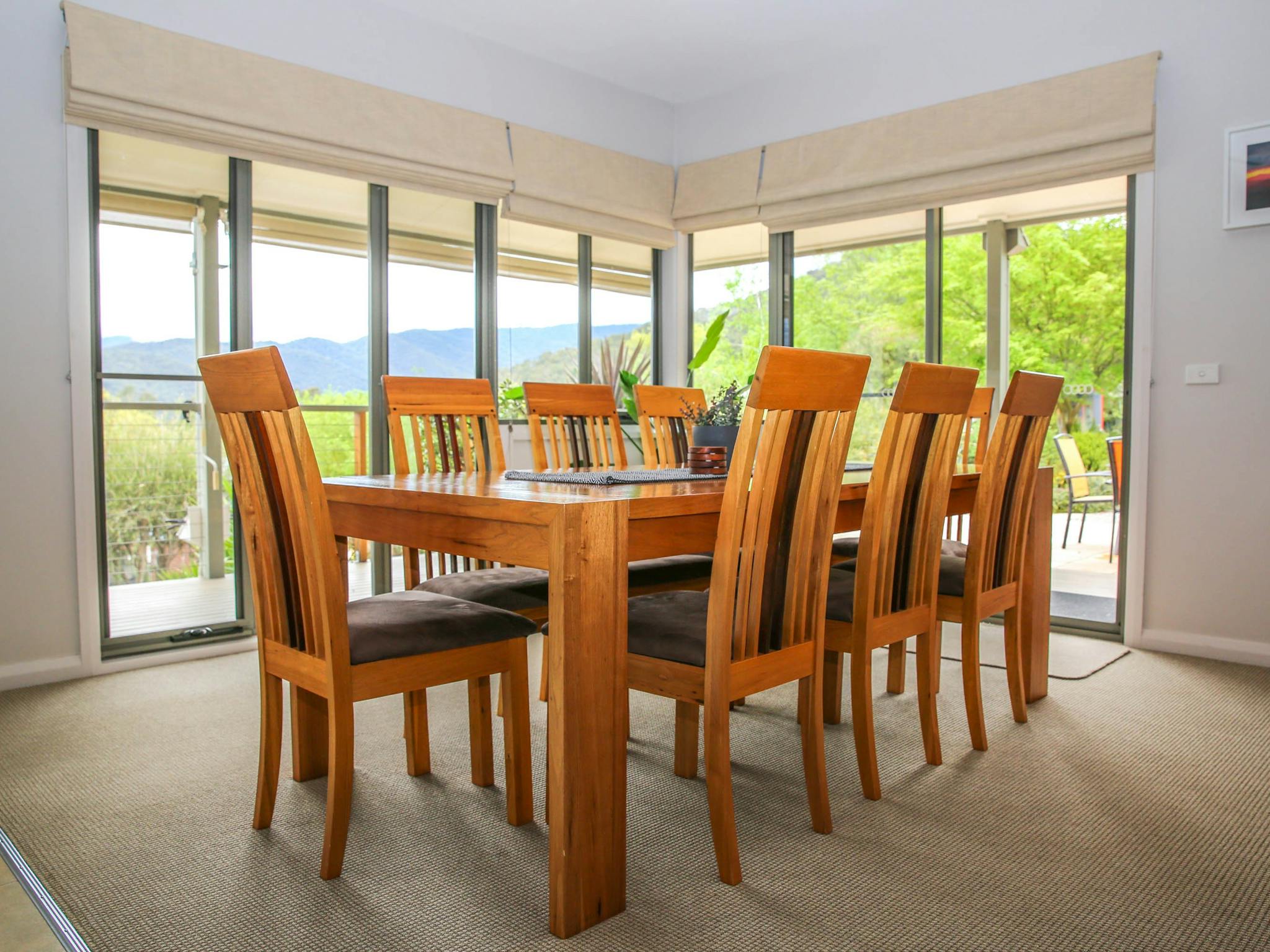 Valley Vista Dining Area