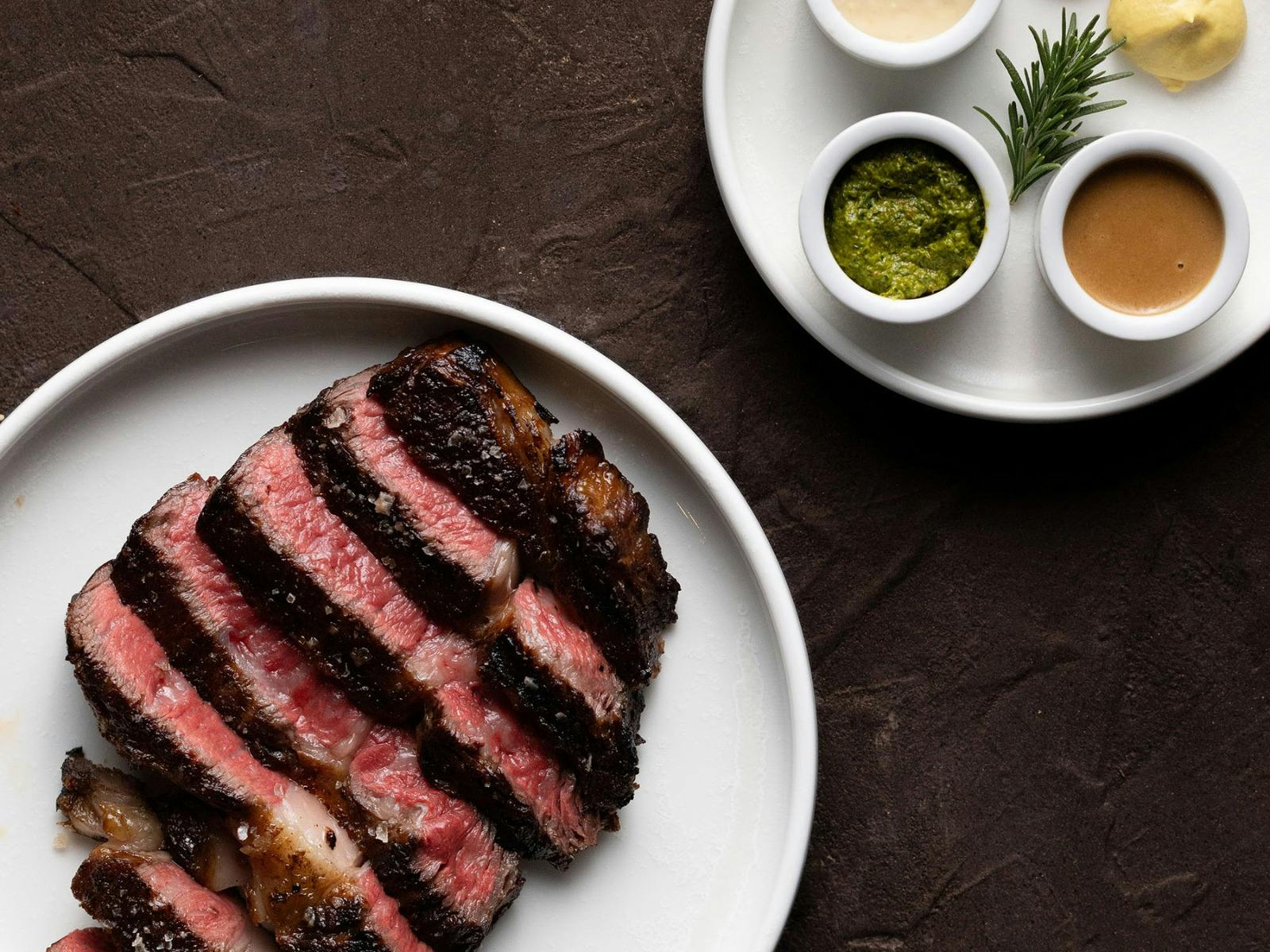 스테이크하우스 엠버 바이런 베이