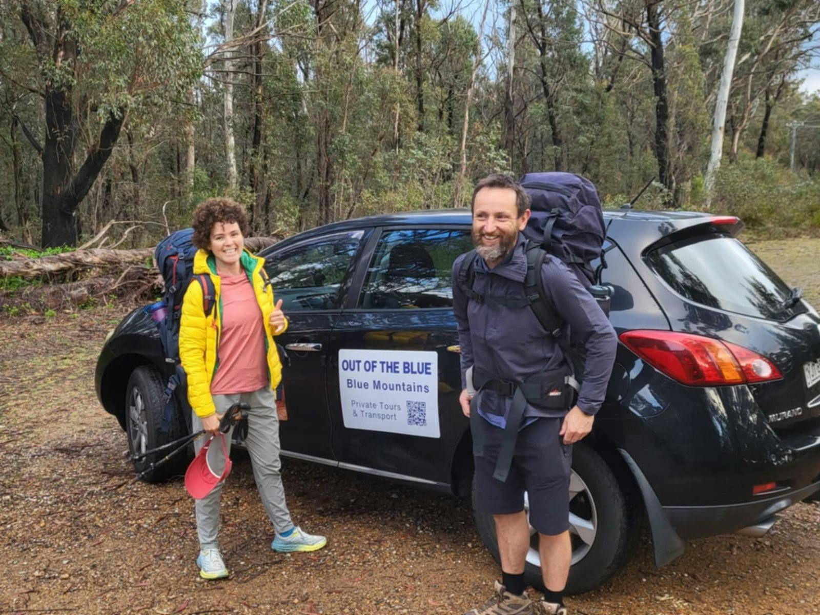 Walkers being dropped off at end of Six Foot Track to walk their way back to Katoomba