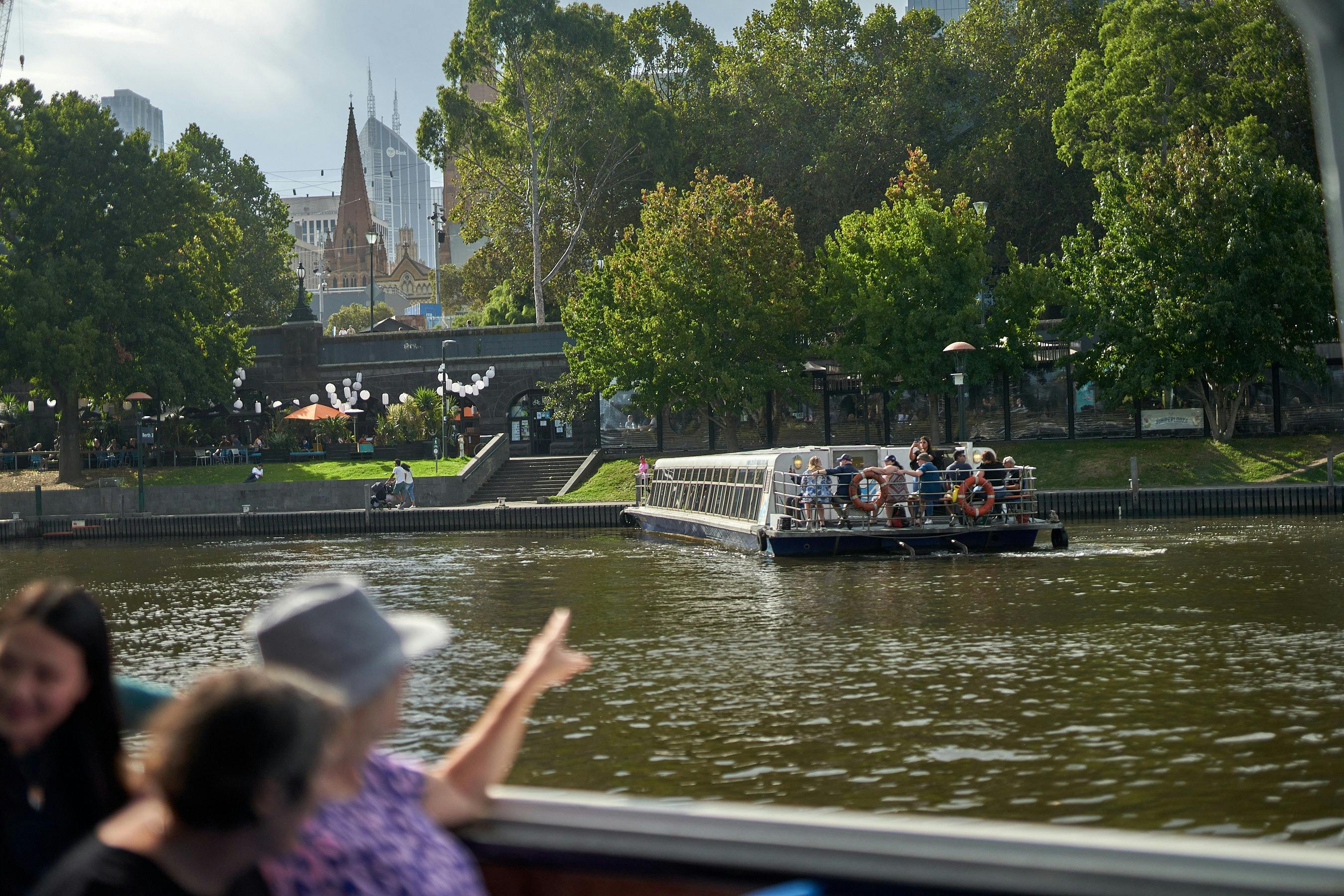 Sightseeing Cruise views on River Gardens river cruise tour