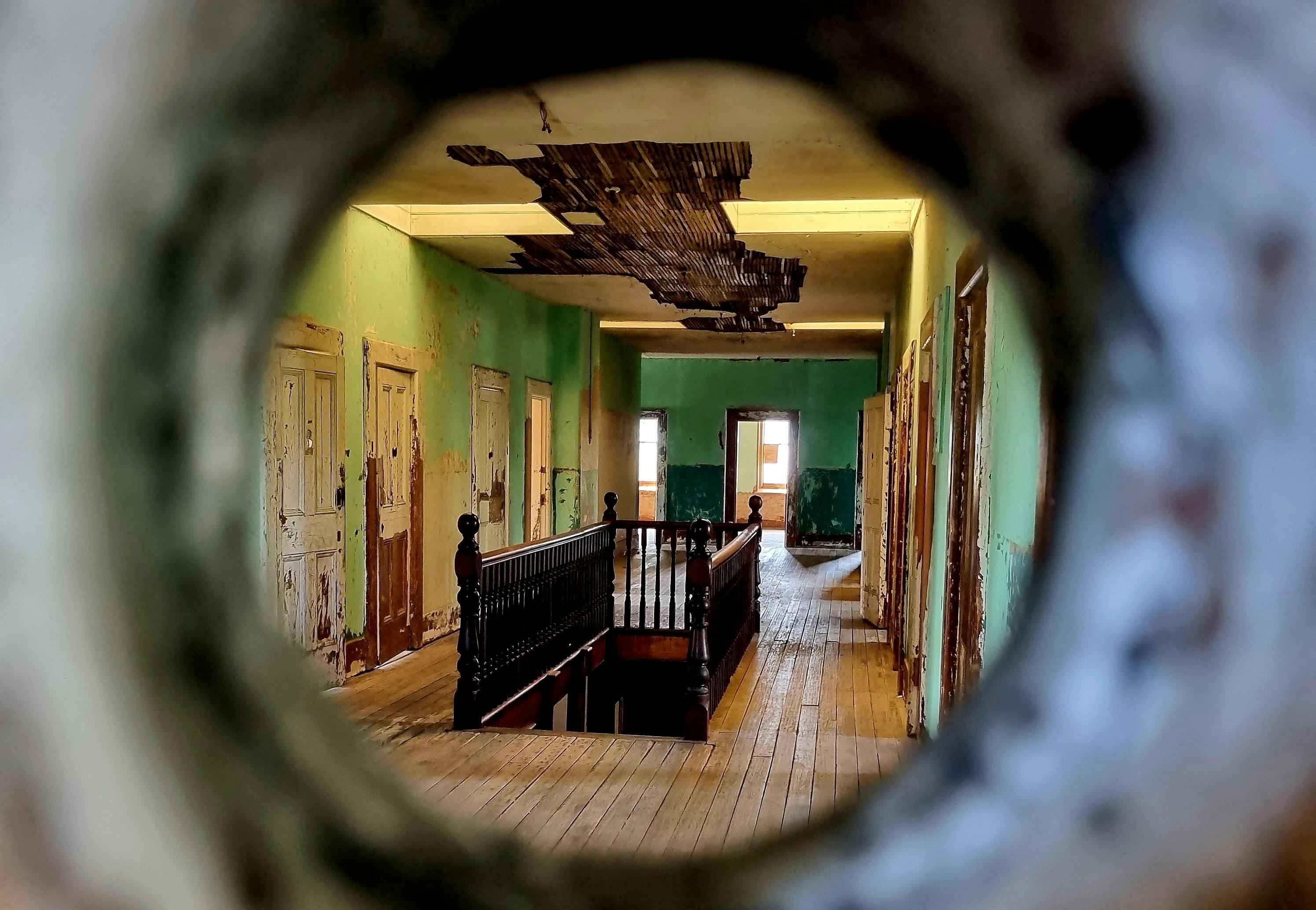 ladies cottage looking hole