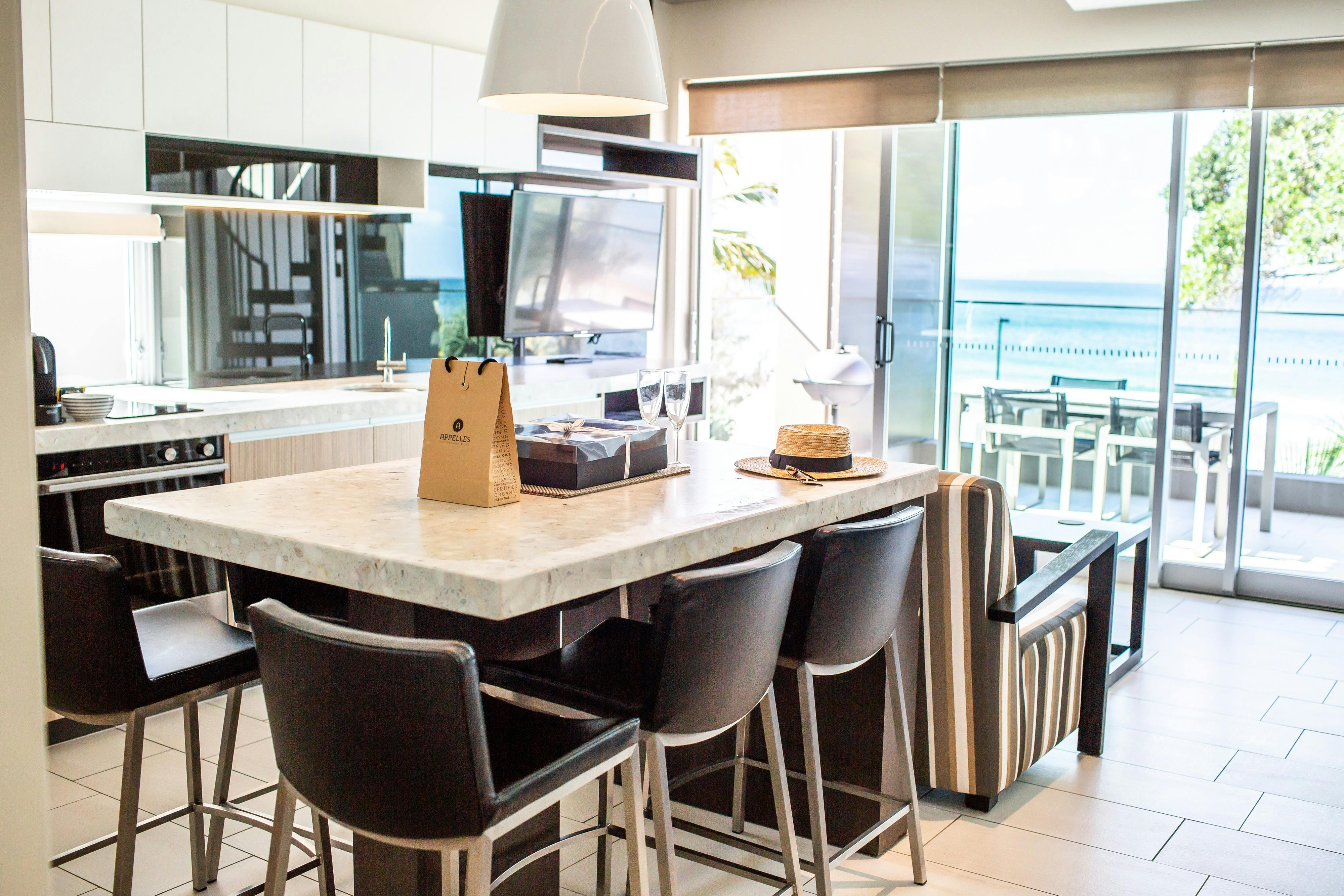 1 Bedroom Beachfront Apartment