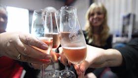 Bubbly making class